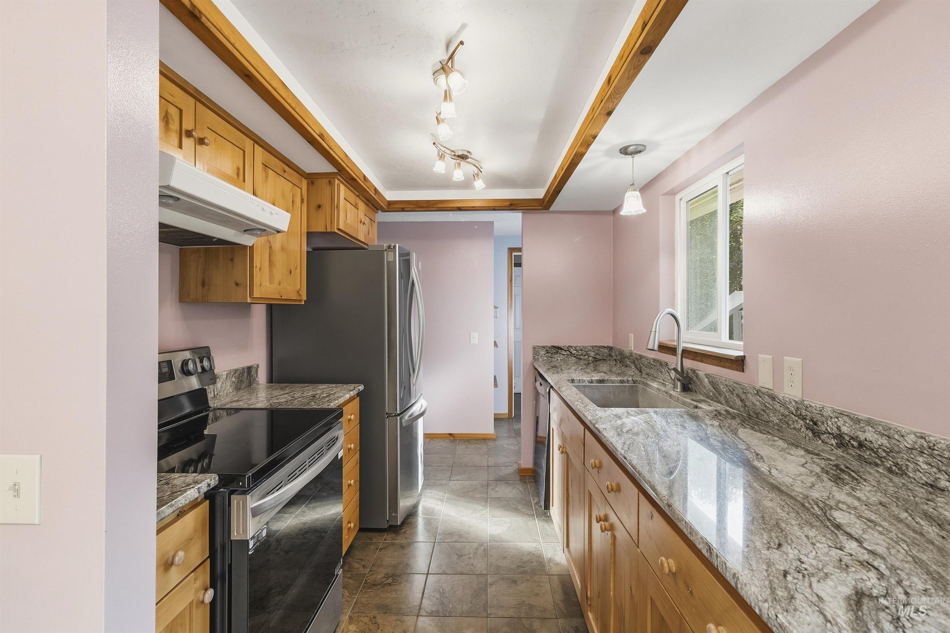 1177 Teare Rd, Moscow, Idaho 83843, 3 Bedrooms, 2 Bathrooms, Residential For Sale, Price $549,000,MLS 99000775