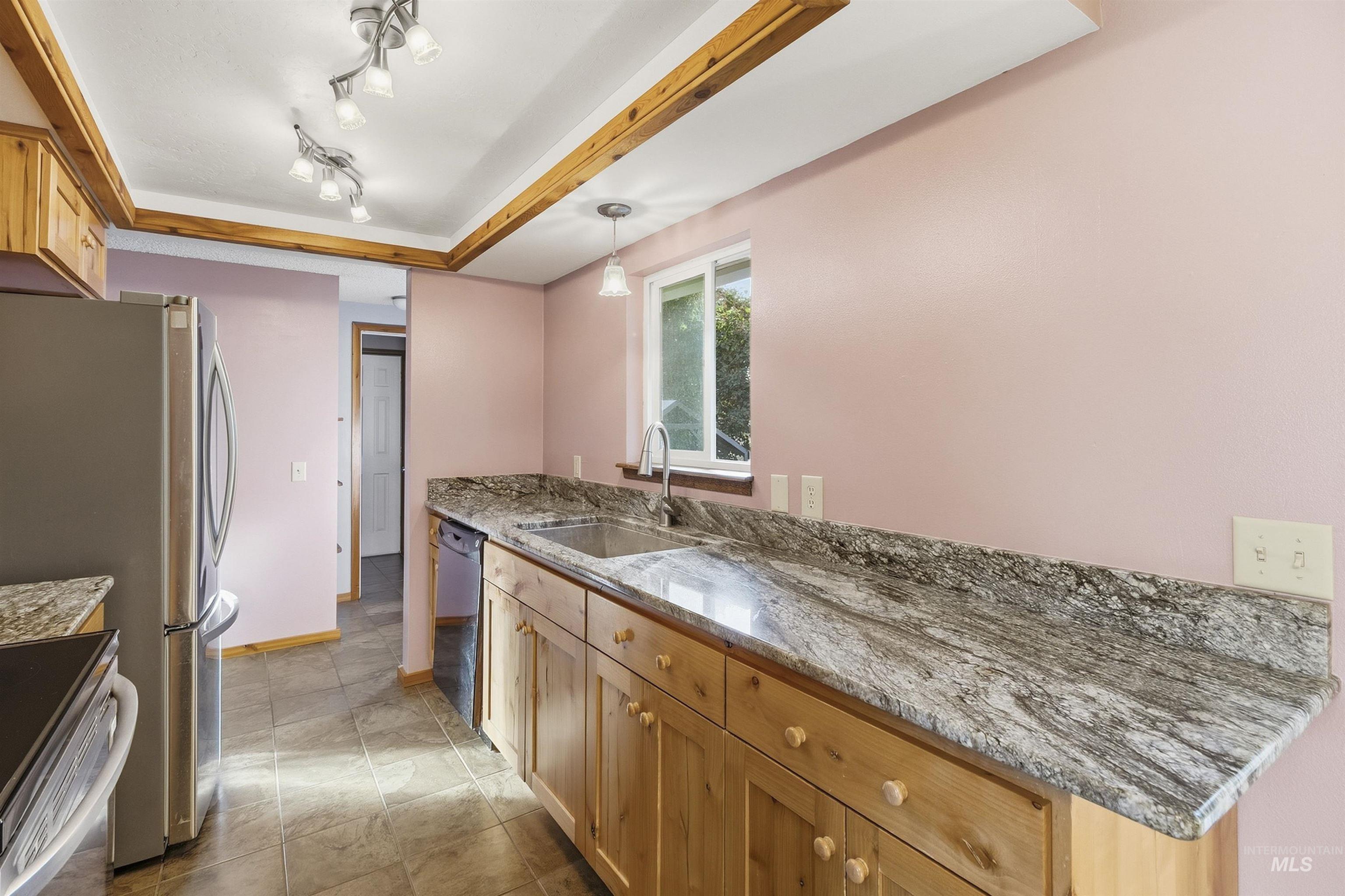 1177 Teare Rd, Moscow, Idaho 83843, 3 Bedrooms, 2 Bathrooms, Residential For Sale, Price $549,000,MLS 99000775