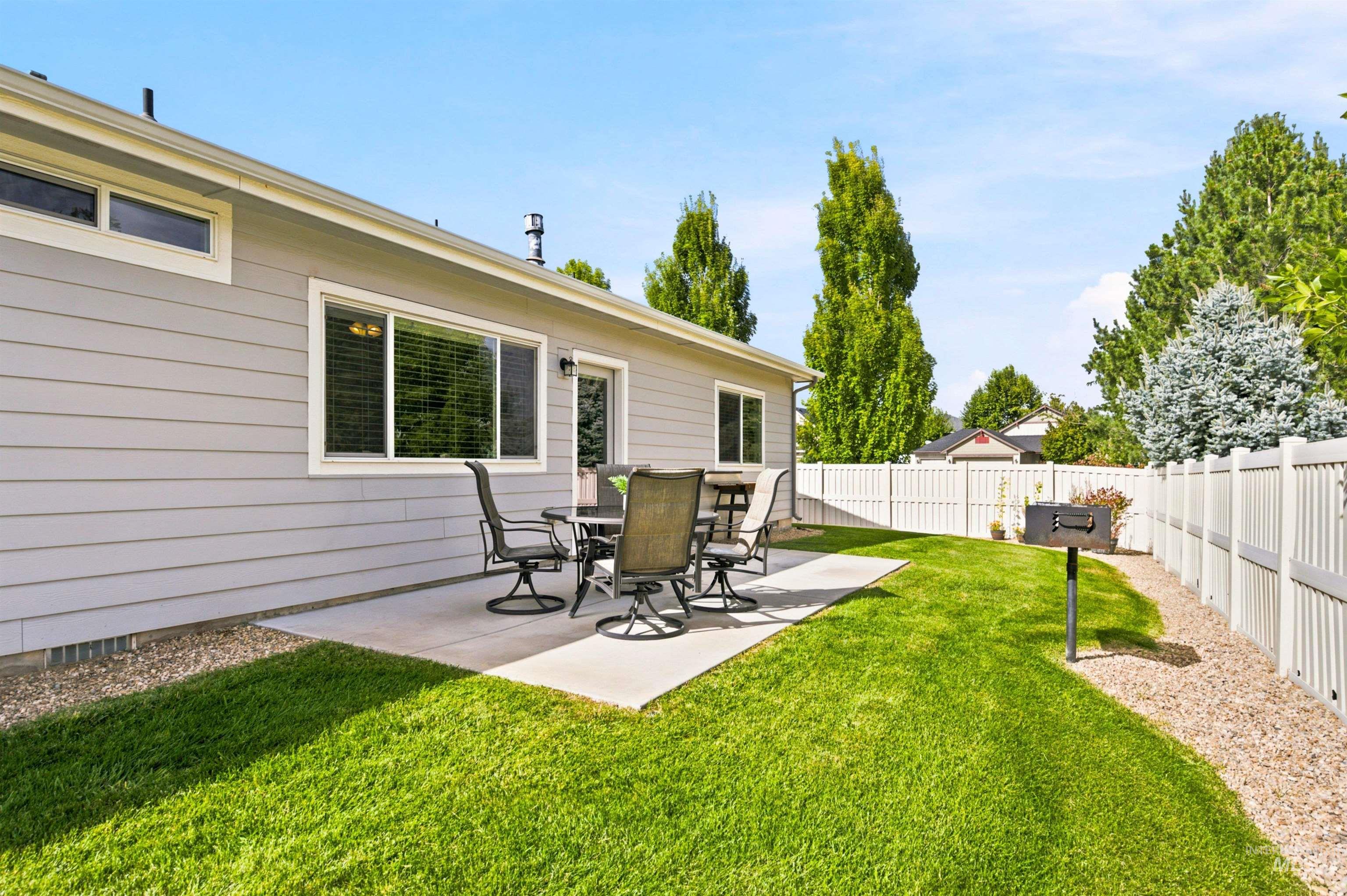 1656 Spring Creek Ave., Middleton, Idaho 83644, 3 Bedrooms, 2 Bathrooms, Residential For Sale, Price $479,000,MLS 99000790