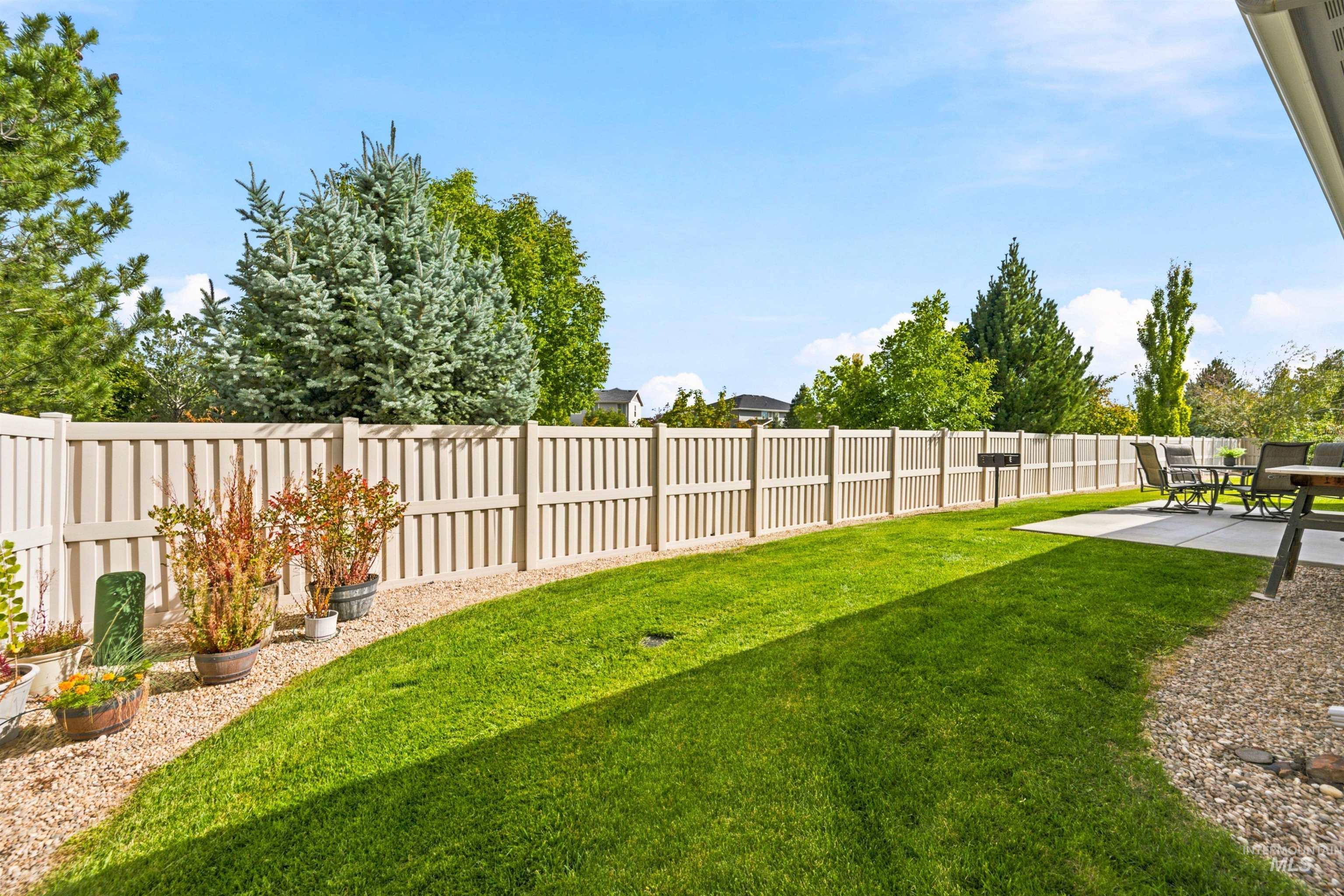 1656 Spring Creek Ave., Middleton, Idaho 83644, 3 Bedrooms, 2 Bathrooms, Residential For Sale, Price $479,000,MLS 99000790