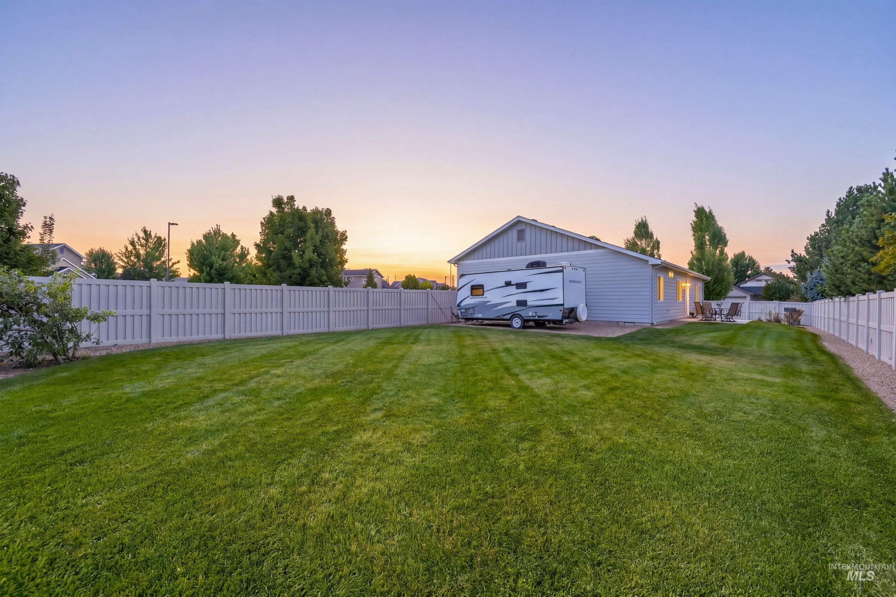 1656 Spring Creek Ave., Middleton, Idaho 83644, 3 Bedrooms, 2 Bathrooms, Residential For Sale, Price $479,000,MLS 99000790