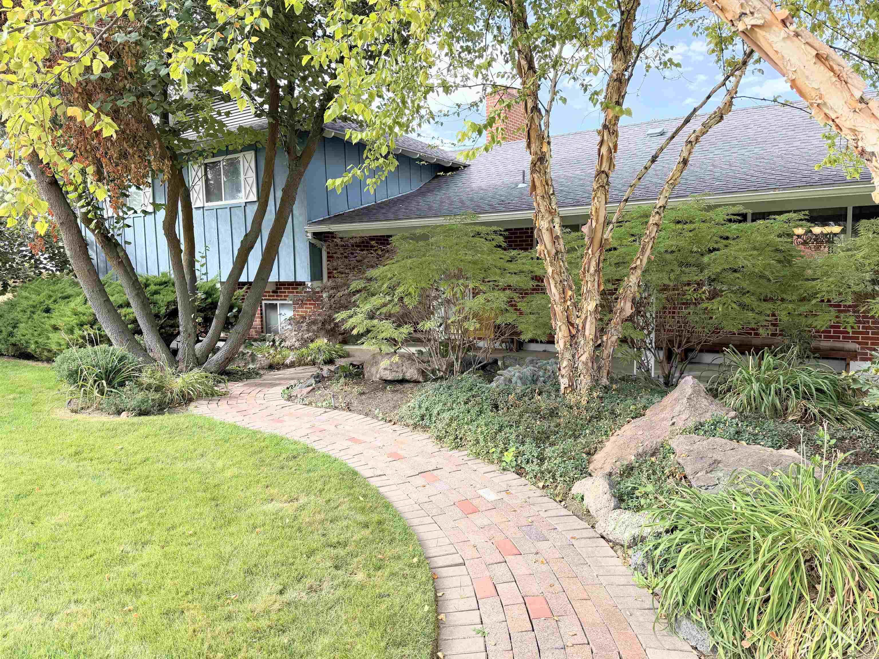 2630 E Franklin Rd, Meridian, Idaho 83642, Business/Commercial For Sale, Price $299,000,MLS 99000805