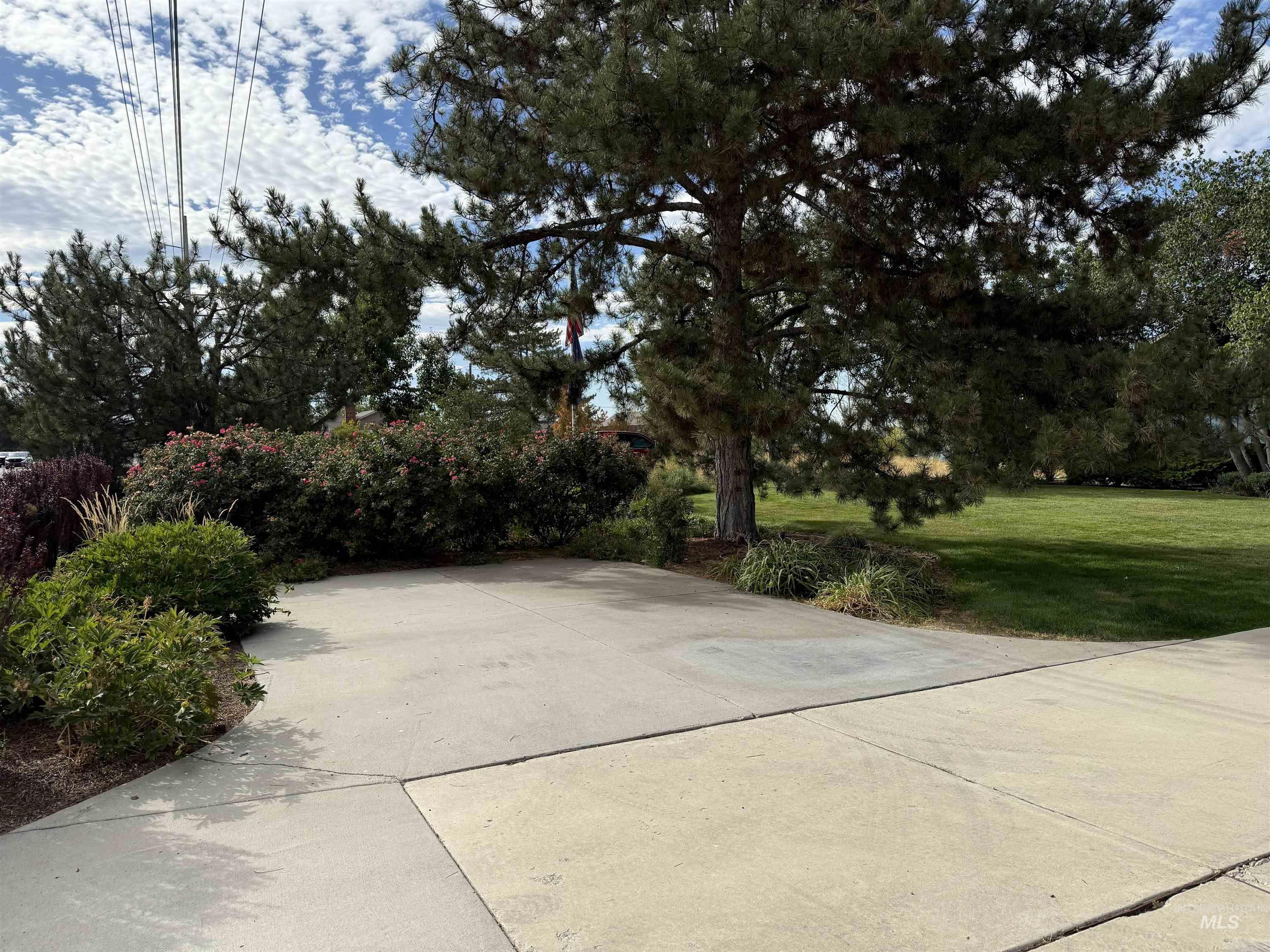 2630 E Franklin Rd, Meridian, Idaho 83642, Business/Commercial For Sale, Price $299,000,MLS 99000805
