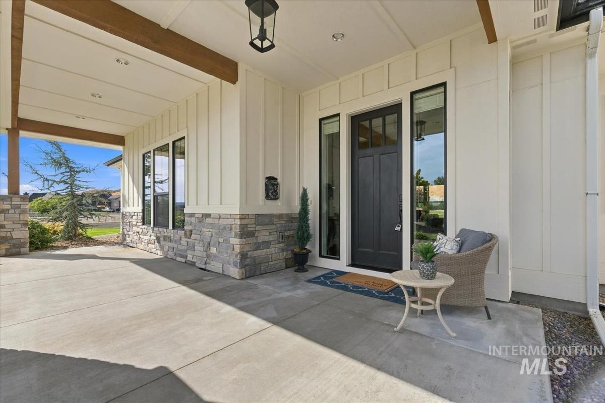 541 Bass Run Ln, Marsing, Idaho 83639, 3 Bedrooms, 3.5 Bathrooms, Residential For Sale, Price $1,175,000,MLS 99000808