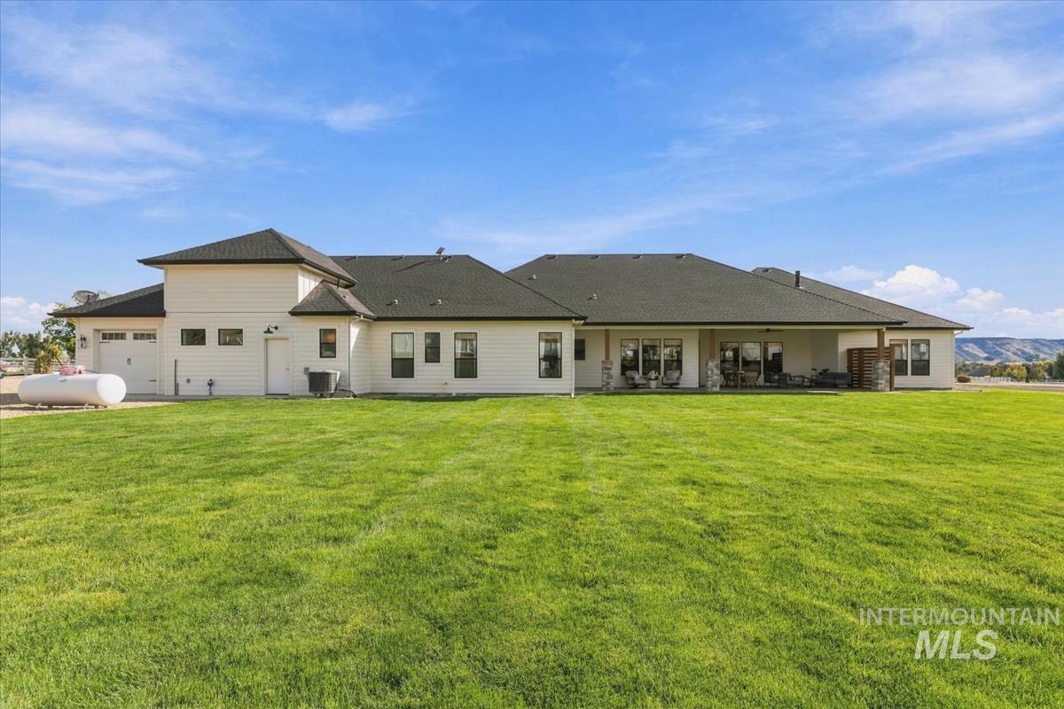 541 Bass Run Ln, Marsing, Idaho 83639, 3 Bedrooms, 3.5 Bathrooms, Residential For Sale, Price $1,175,000,MLS 99000808