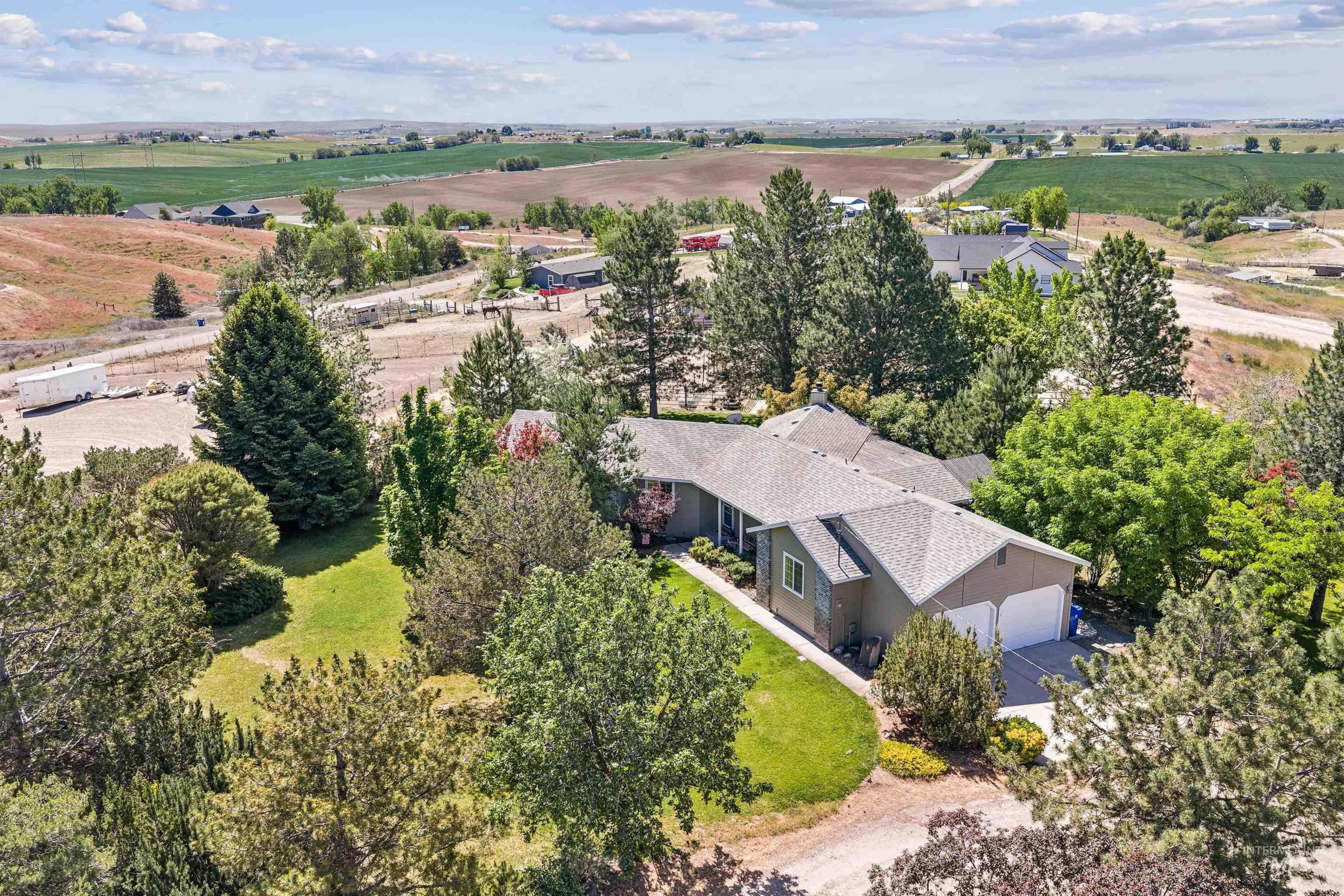1925 Glenway Ave, Fruitland, Idaho 83619, 4 Bedrooms, 3 Bathrooms, Residential For Sale, Price $750,000,MLS 99000812