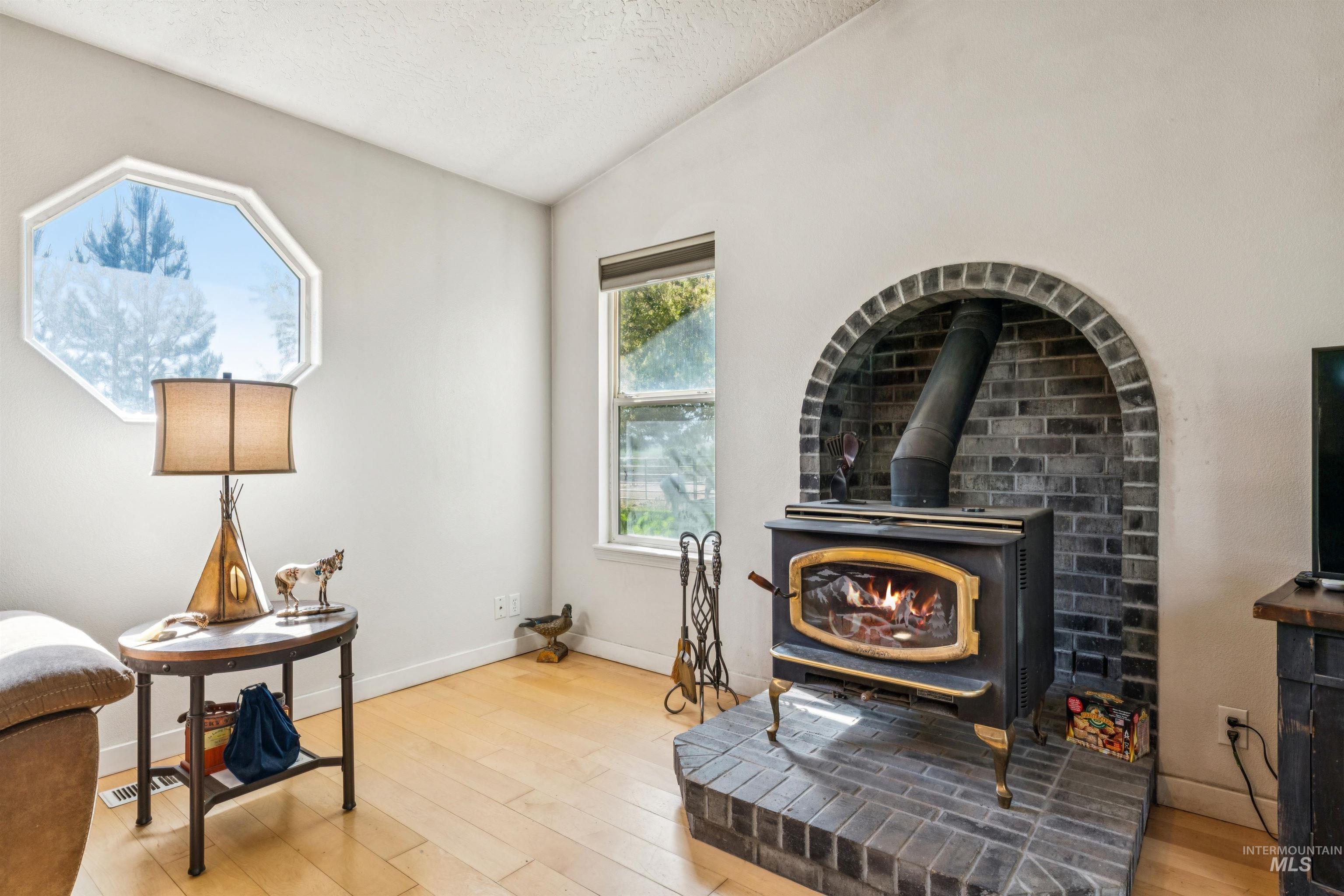 1925 Glenway Ave, Fruitland, Idaho 83619, 4 Bedrooms, 3 Bathrooms, Residential For Sale, Price $750,000,MLS 99000812