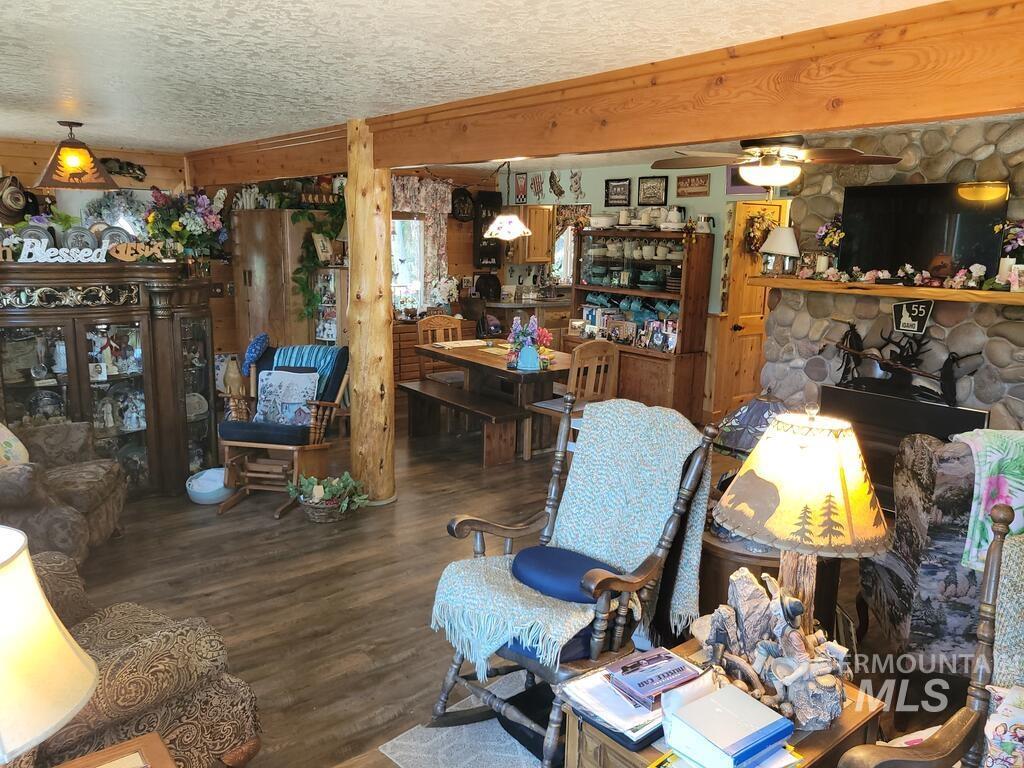 9775 Hwy 55, Cascade, Idaho 83611, 3 Bedrooms, 1 Bathroom, Residential For Sale, Price $649,900,MLS 99000827