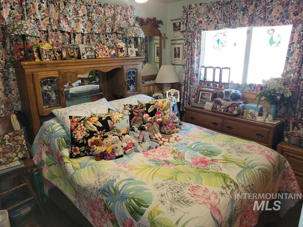 9775 Hwy 55, Cascade, Idaho 83611, 3 Bedrooms, 1 Bathroom, Residential For Sale, Price $649,900,MLS 99000827