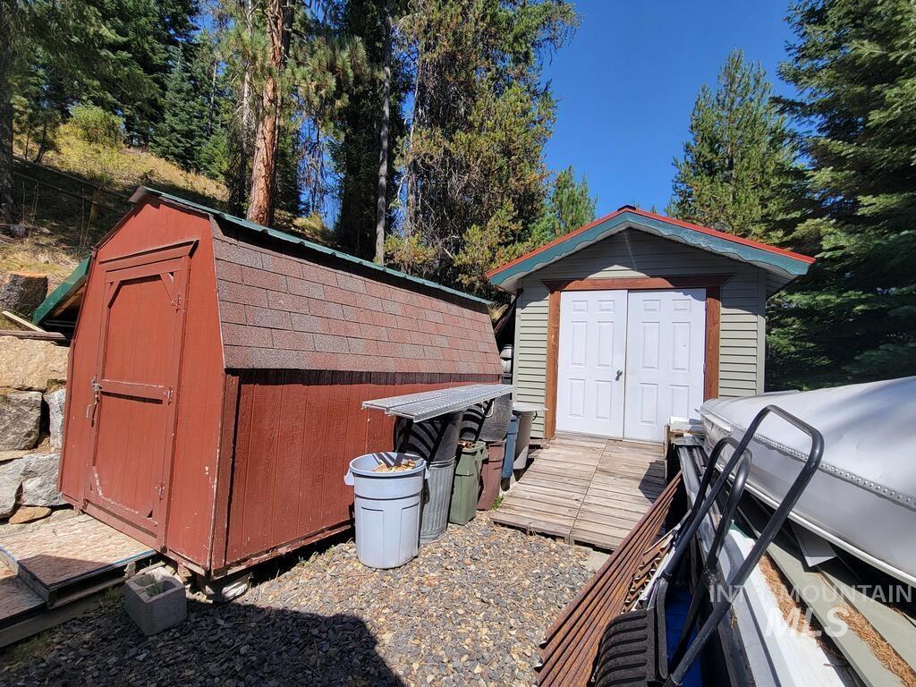 9775 Hwy 55, Cascade, Idaho 83611, 3 Bedrooms, 1 Bathroom, Residential For Sale, Price $649,900,MLS 99000827