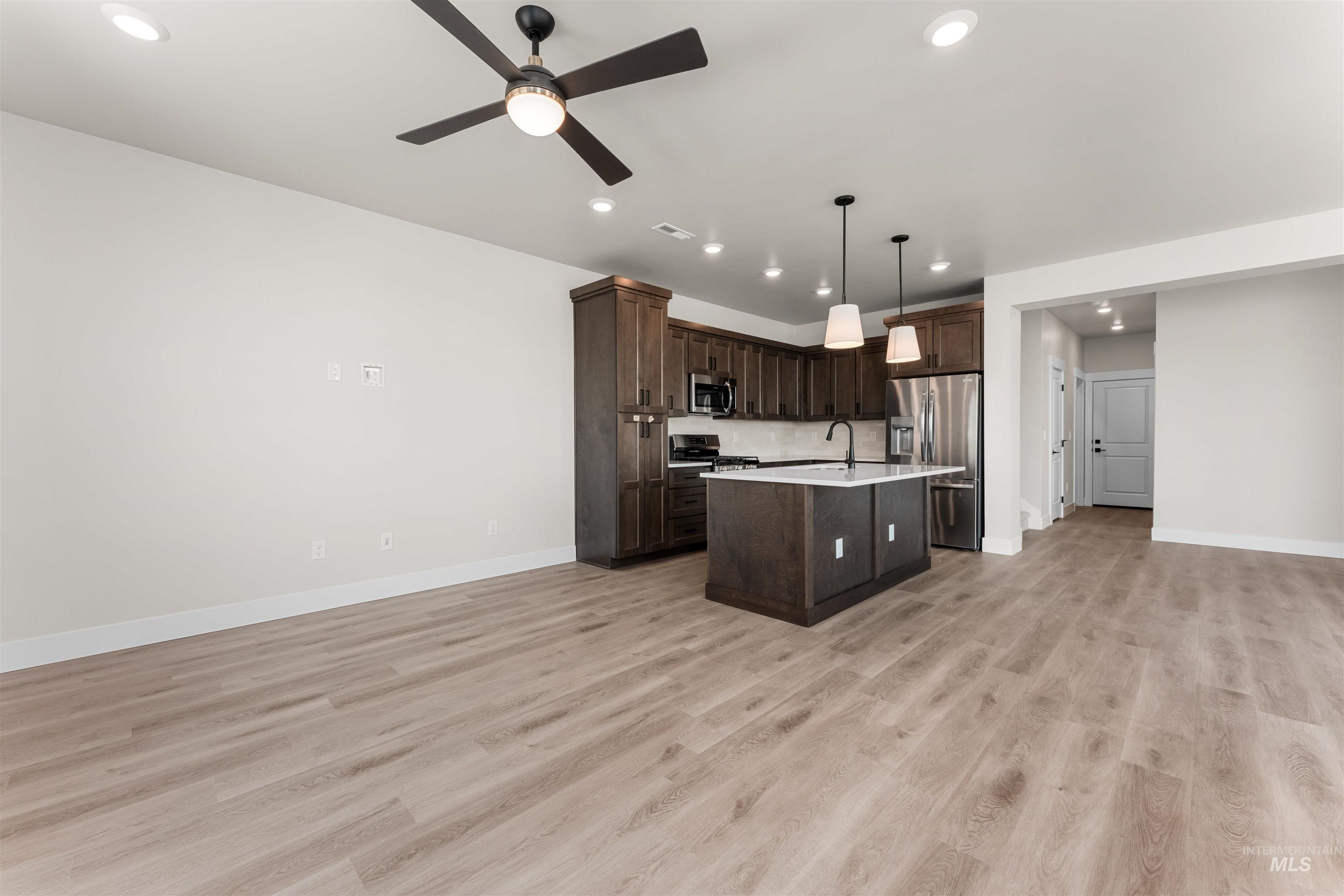 12493 W Bridger Bay Dr, Star, Idaho 83669, 4 Bedrooms, 3 Bathrooms, Residential For Sale, Price $437,990,MLS 99000833