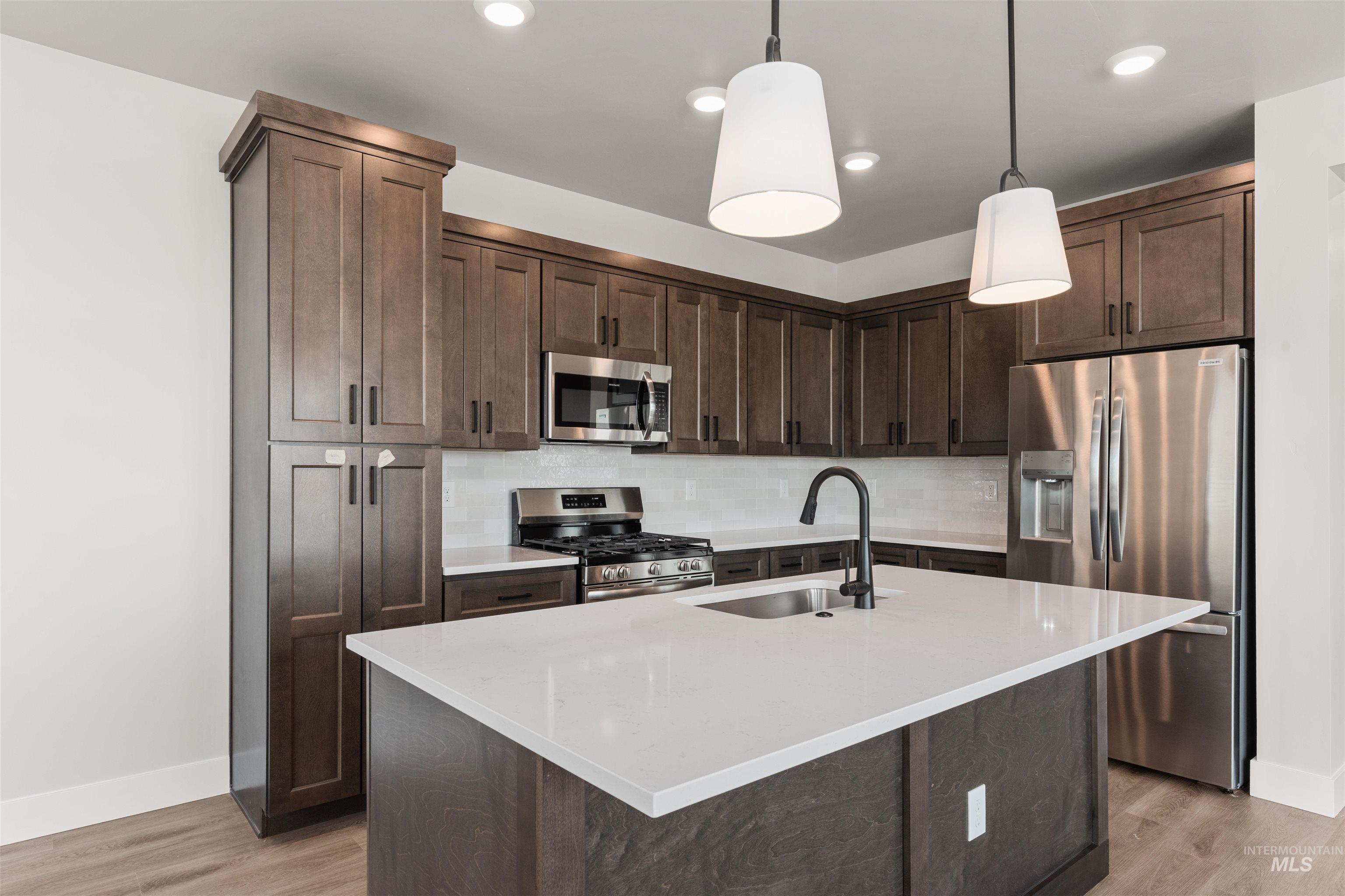 12493 W Bridger Bay Dr, Star, Idaho 83669, 4 Bedrooms, 3 Bathrooms, Residential For Sale, Price $437,990,MLS 99000833