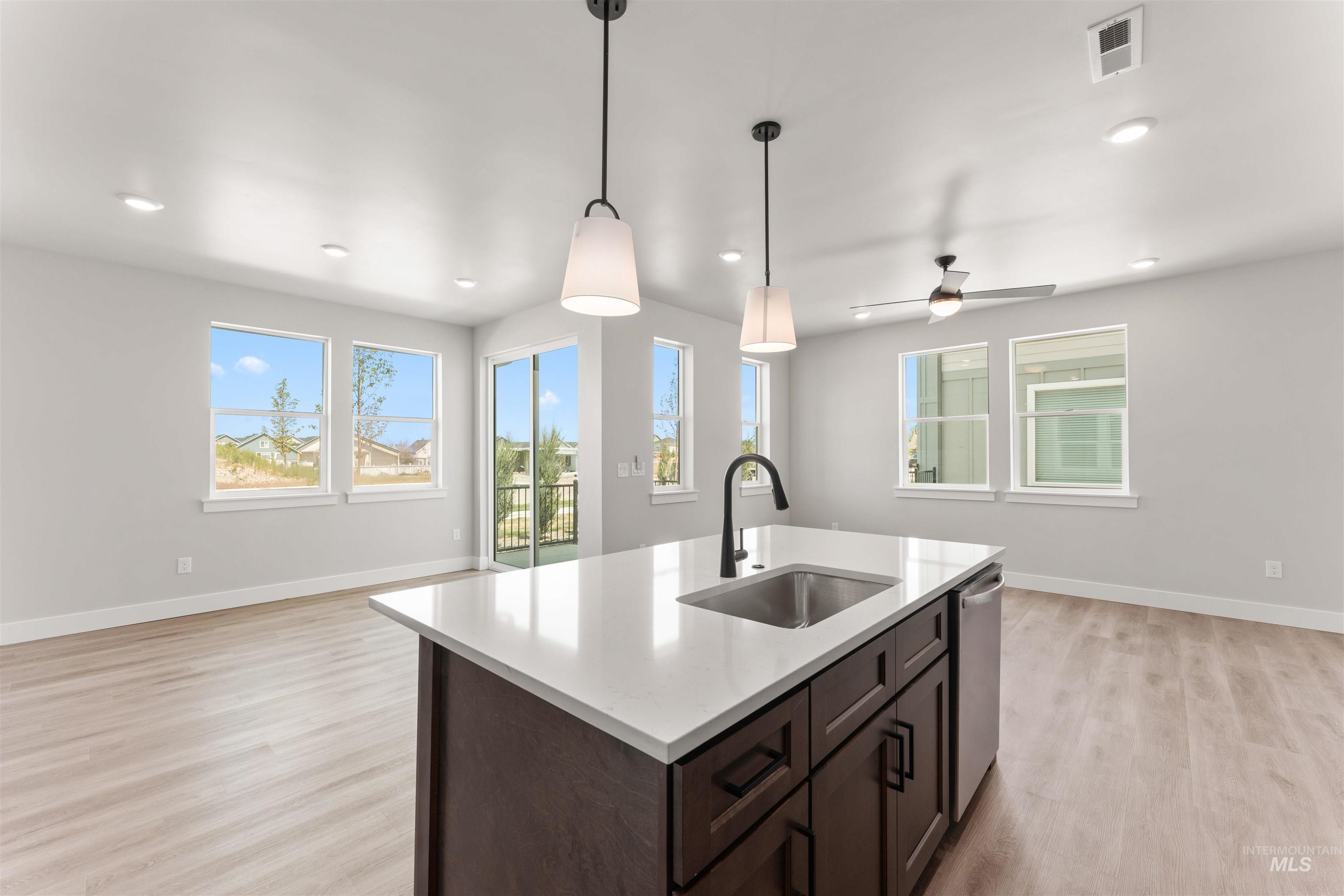 12493 W Bridger Bay Dr, Star, Idaho 83669, 4 Bedrooms, 3 Bathrooms, Residential For Sale, Price $437,990,MLS 99000833