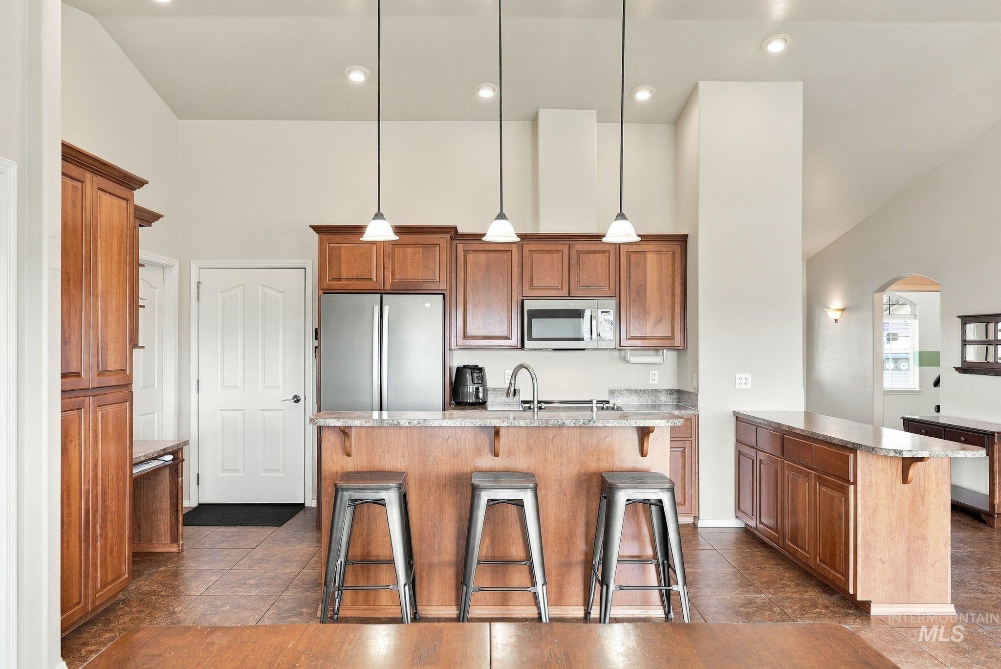 1922 Birch Dr, Lewiston, Idaho 83501, 4 Bedrooms, 2 Bathrooms, Residential For Sale, Price $525,000, 99000838