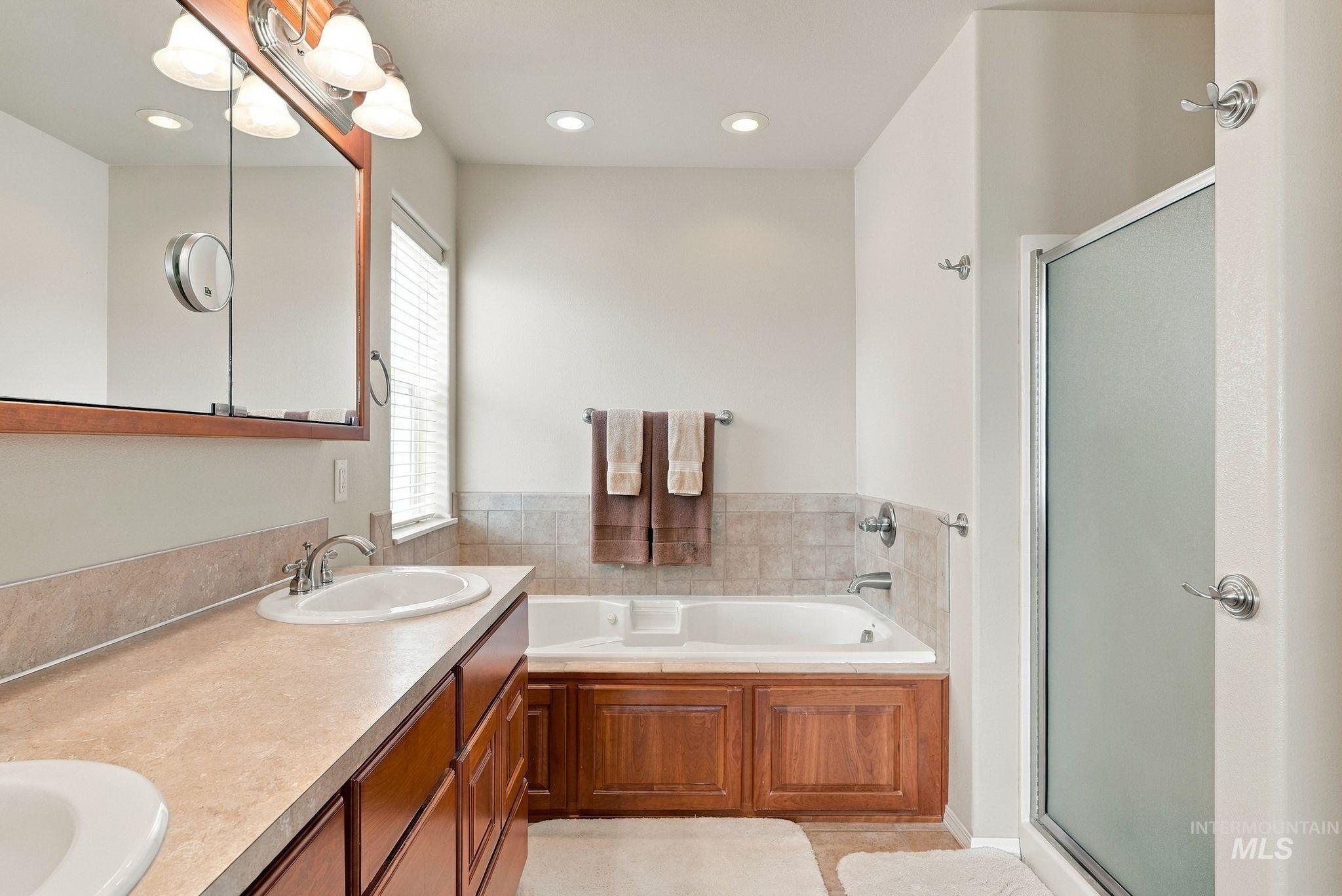 1922 Birch Dr, Lewiston, Idaho 83501, 4 Bedrooms, 2 Bathrooms, Residential For Sale, Price $525,000, 99000838