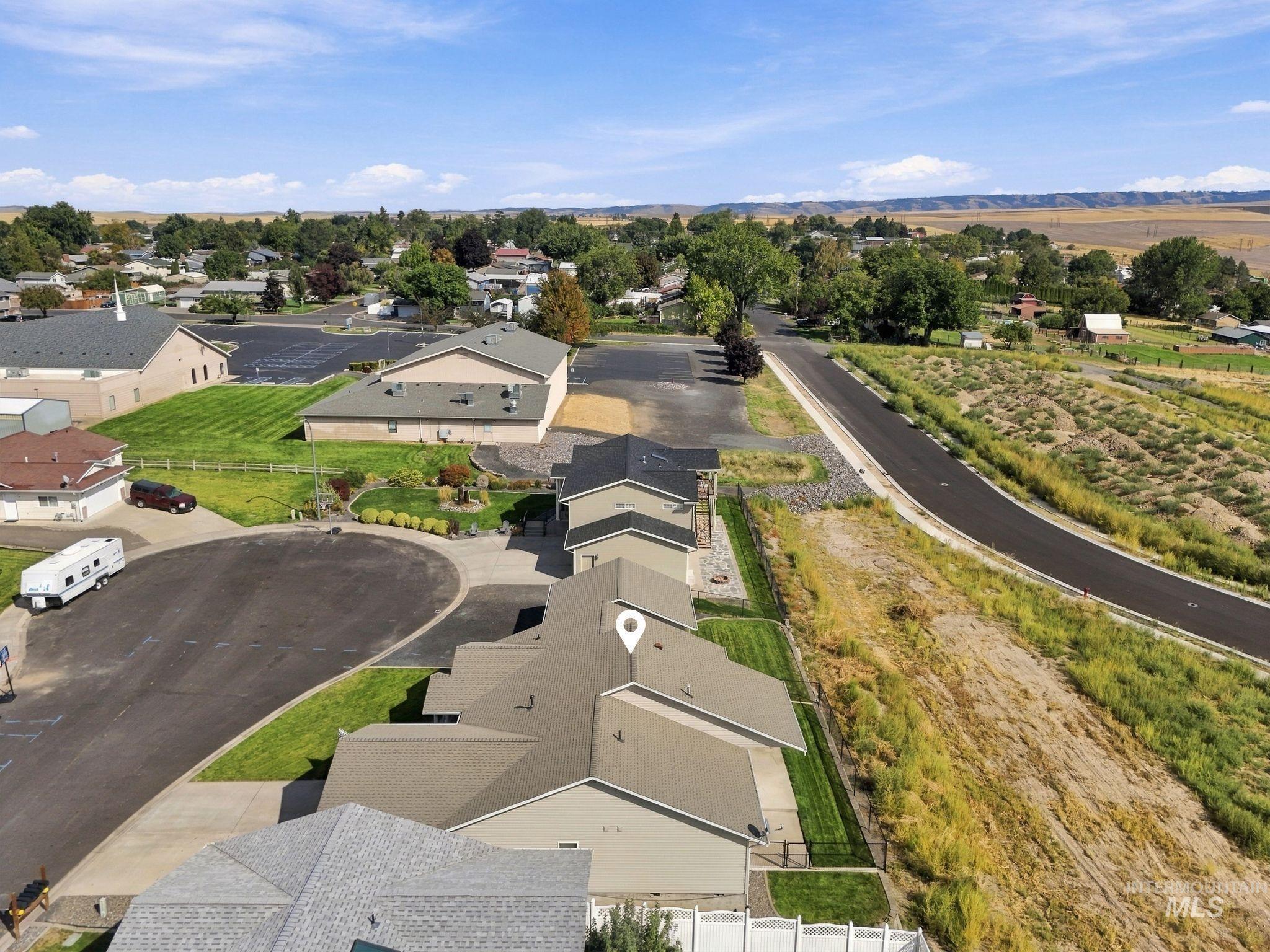 1922 Birch Dr, Lewiston, Idaho 83501, 4 Bedrooms, 2 Bathrooms, Residential For Sale, Price $525,000, 99000838