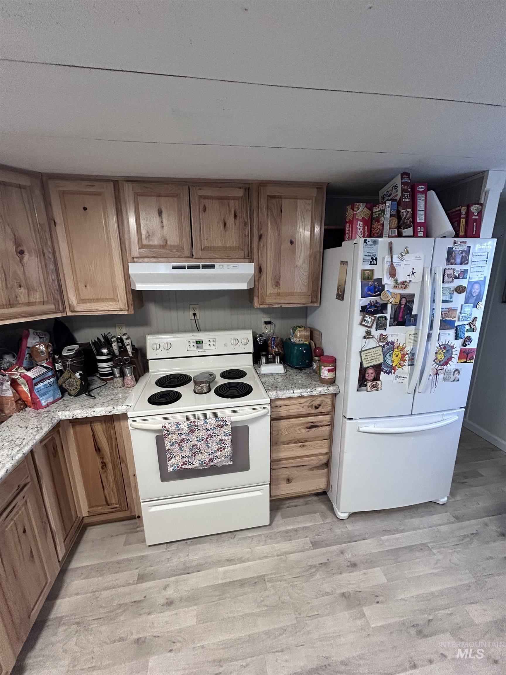 2205 E Linden St, Caldwell, Idaho 83605, 2 Bedrooms, 2 Bathrooms, Residential For Sale, Price $100,000, 99000840