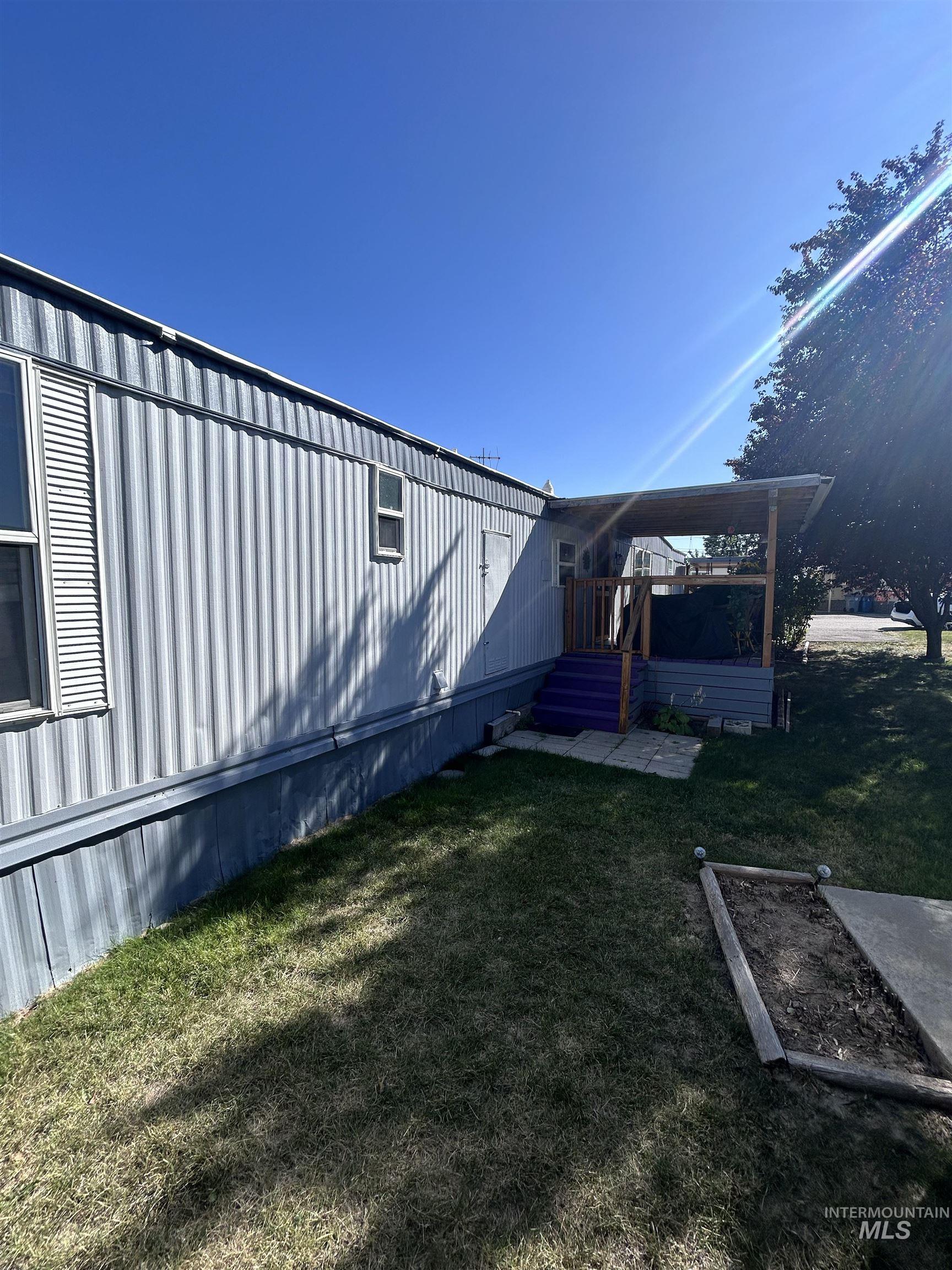 2205 E Linden St, Caldwell, Idaho 83605, 2 Bedrooms, 2 Bathrooms, Residential For Sale, Price $100,000, 99000840