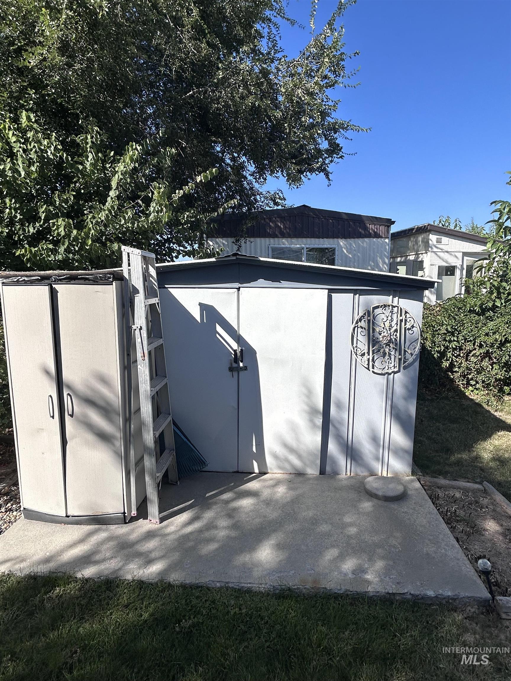 2205 E Linden St, Caldwell, Idaho 83605, 2 Bedrooms, 2 Bathrooms, Residential For Sale, Price $100,000, 99000840