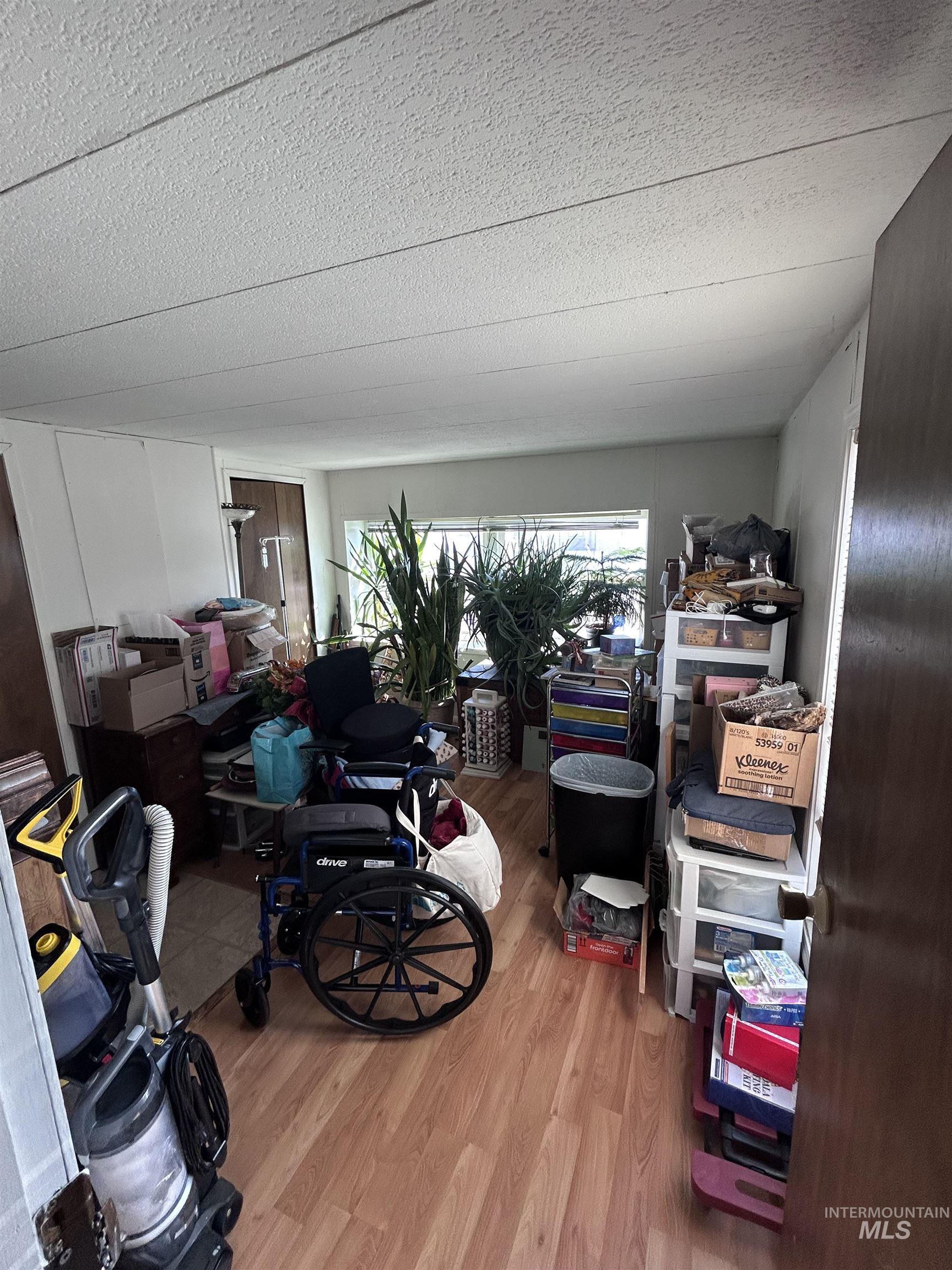 2205 E Linden St, Caldwell, Idaho 83605, 2 Bedrooms, 2 Bathrooms, Residential For Sale, Price $100,000, 99000840