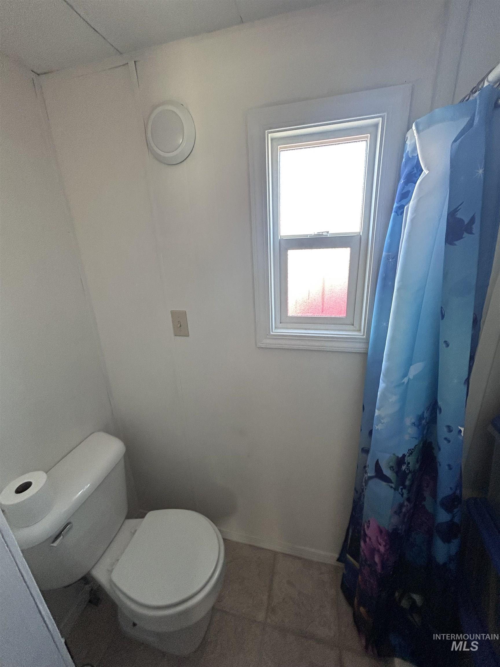 2205 E Linden St, Caldwell, Idaho 83605, 2 Bedrooms, 2 Bathrooms, Residential For Sale, Price $100,000, 99000840