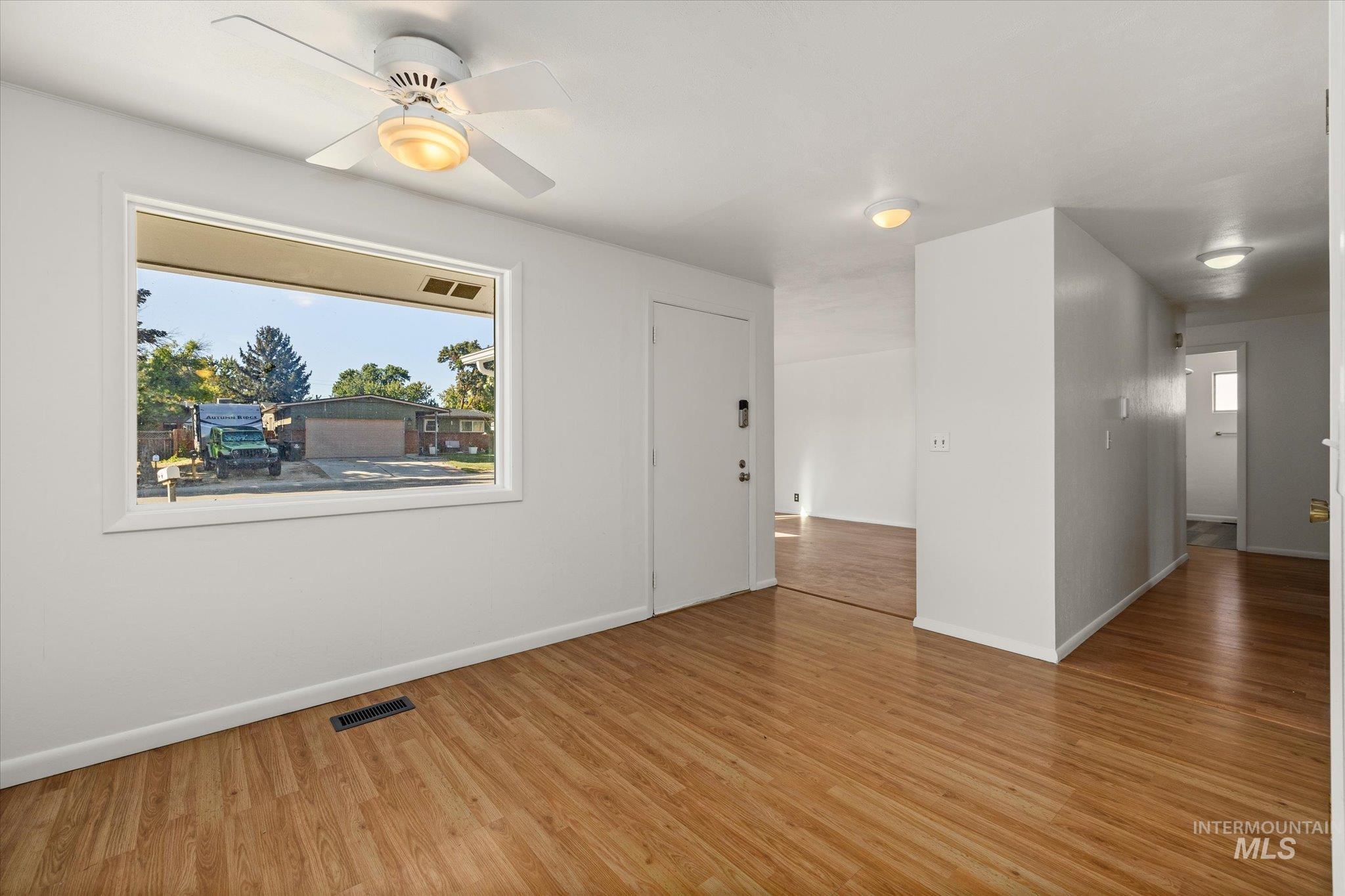 606 W Lawndale Dr, Meridian, Idaho 83646, 3 Bedrooms, 1 Bathroom, Residential For Sale, Price $399,000,MLS 99000851