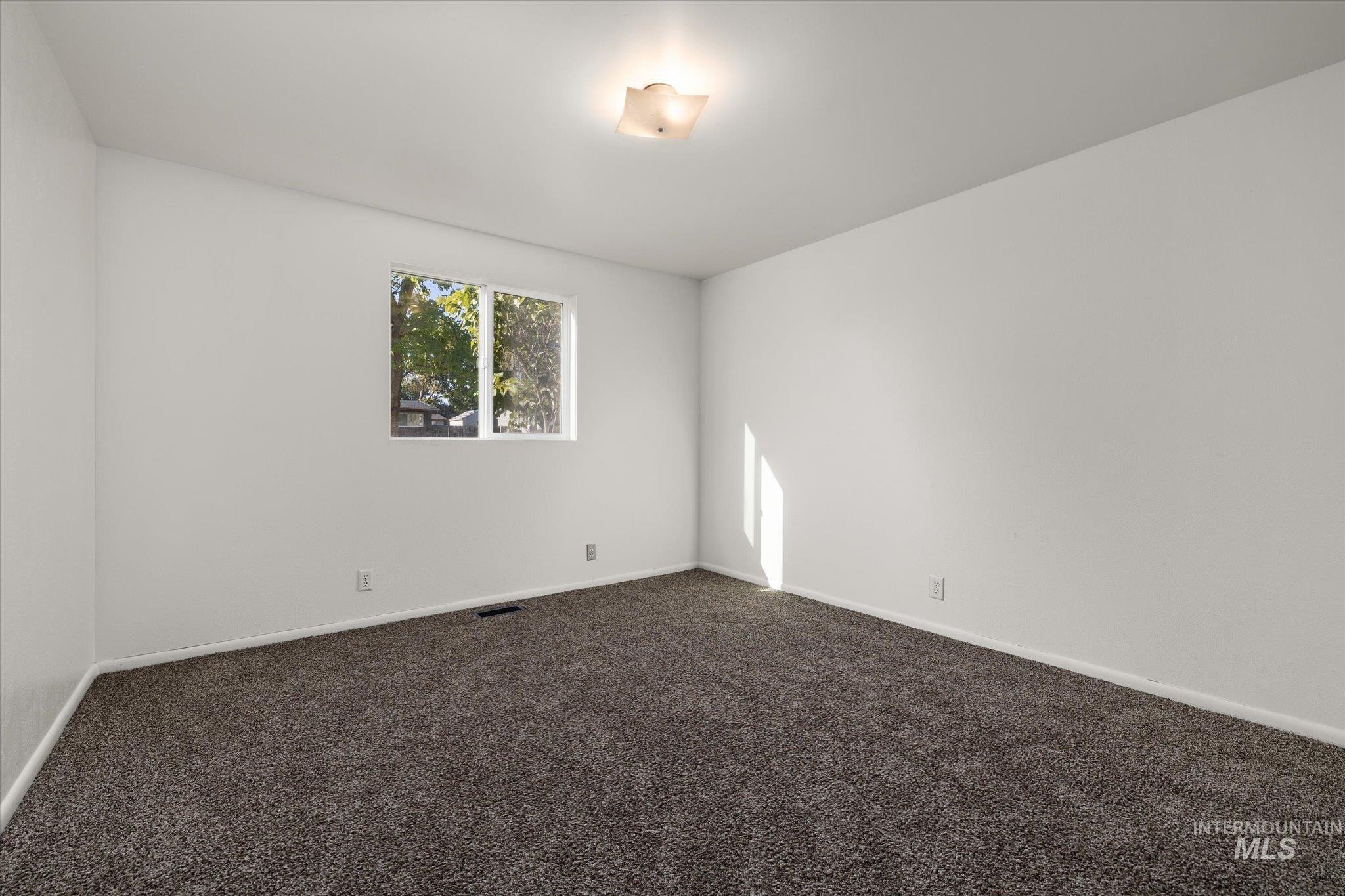 606 W Lawndale Dr, Meridian, Idaho 83646, 3 Bedrooms, 1 Bathroom, Residential For Sale, Price $399,000,MLS 99000851