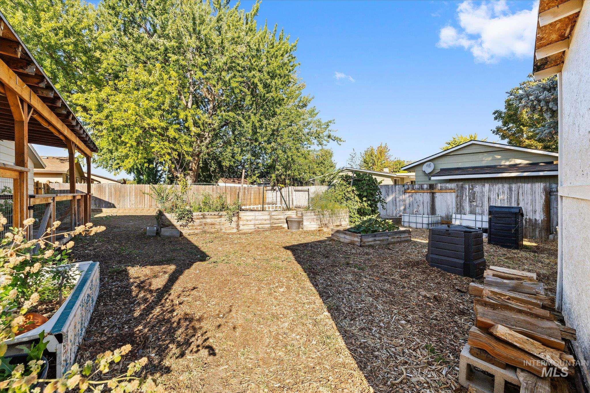 606 W Lawndale Dr, Meridian, Idaho 83646, 3 Bedrooms, 1 Bathroom, Residential For Sale, Price $399,000,MLS 99000851