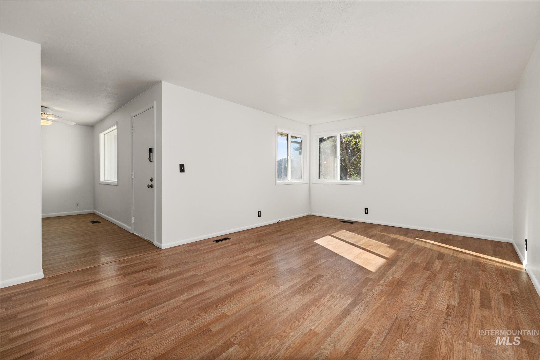 606 W Lawndale Dr, Meridian, Idaho 83646, 3 Bedrooms, 1 Bathroom, Residential For Sale, Price $399,000,MLS 99000851