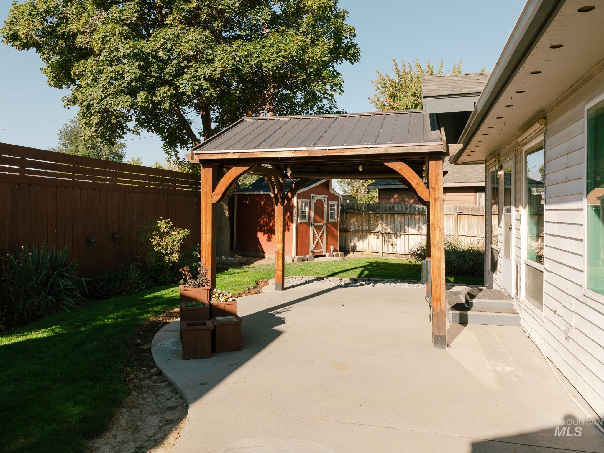 2556 SW 2nd Avenue, Ontario, Oregon 97914, 3 Bedrooms, 3 Bathrooms, Residential For Sale, Price $309,900,MLS 99000852