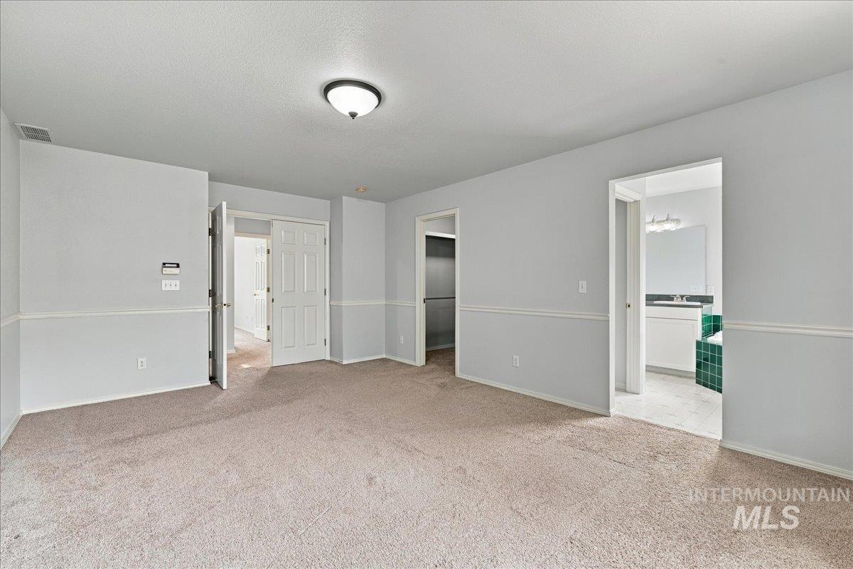 2127 S Whisper Cove, Boise, Idaho 83709, 4 Bedrooms, 3 Bathrooms, Residential For Sale, Price $549,900,MLS 99000853