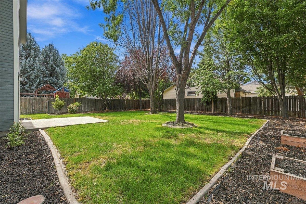 2127 S Whisper Cove, Boise, Idaho 83709, 4 Bedrooms, 3 Bathrooms, Residential For Sale, Price $549,900,MLS 99000853