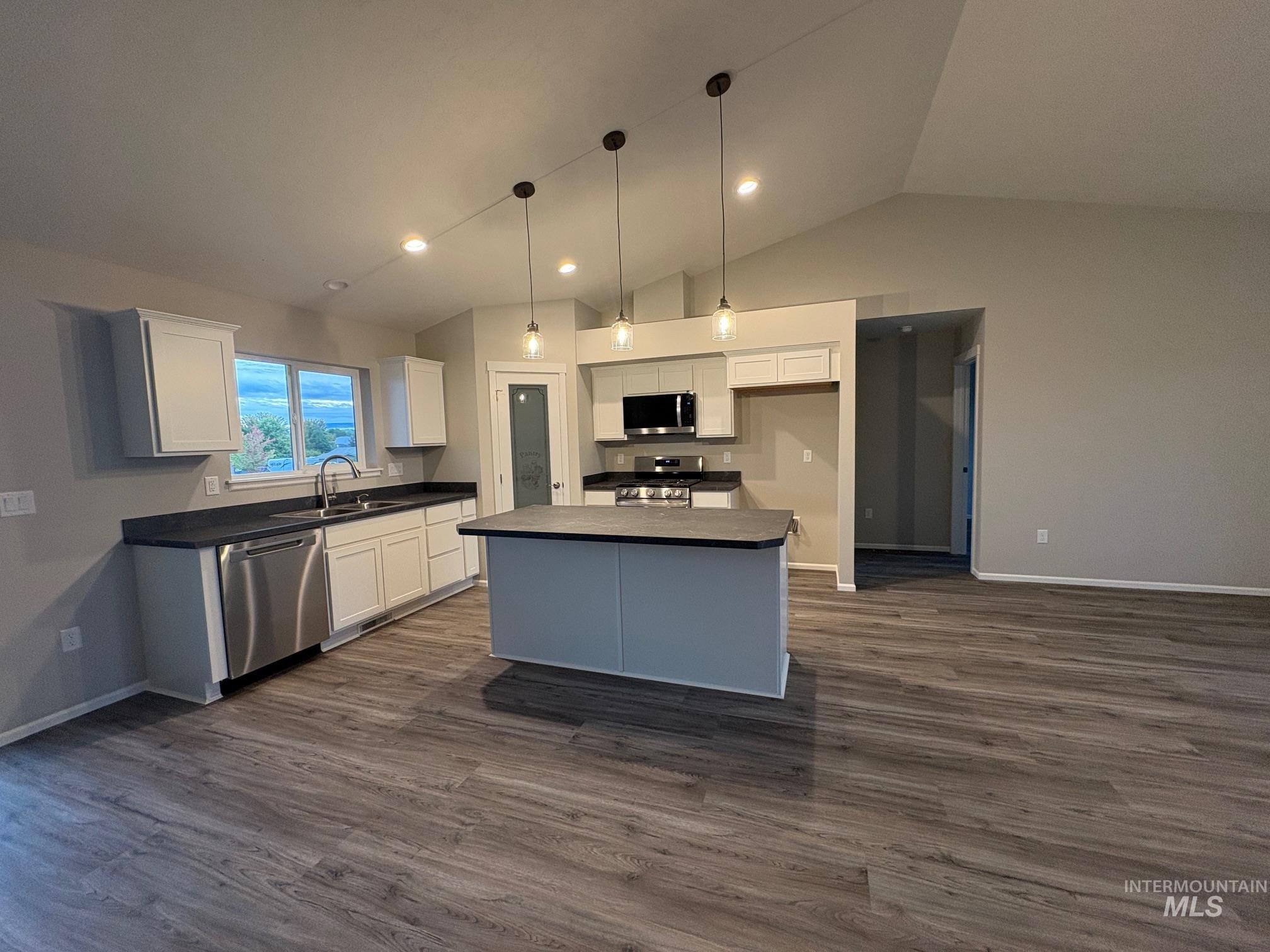 1756 Painted Rock Court, Lewiston, Idaho 83501, 3 Bedrooms, 2 Bathrooms, Residential For Sale, Price $426,000,MLS 99000858