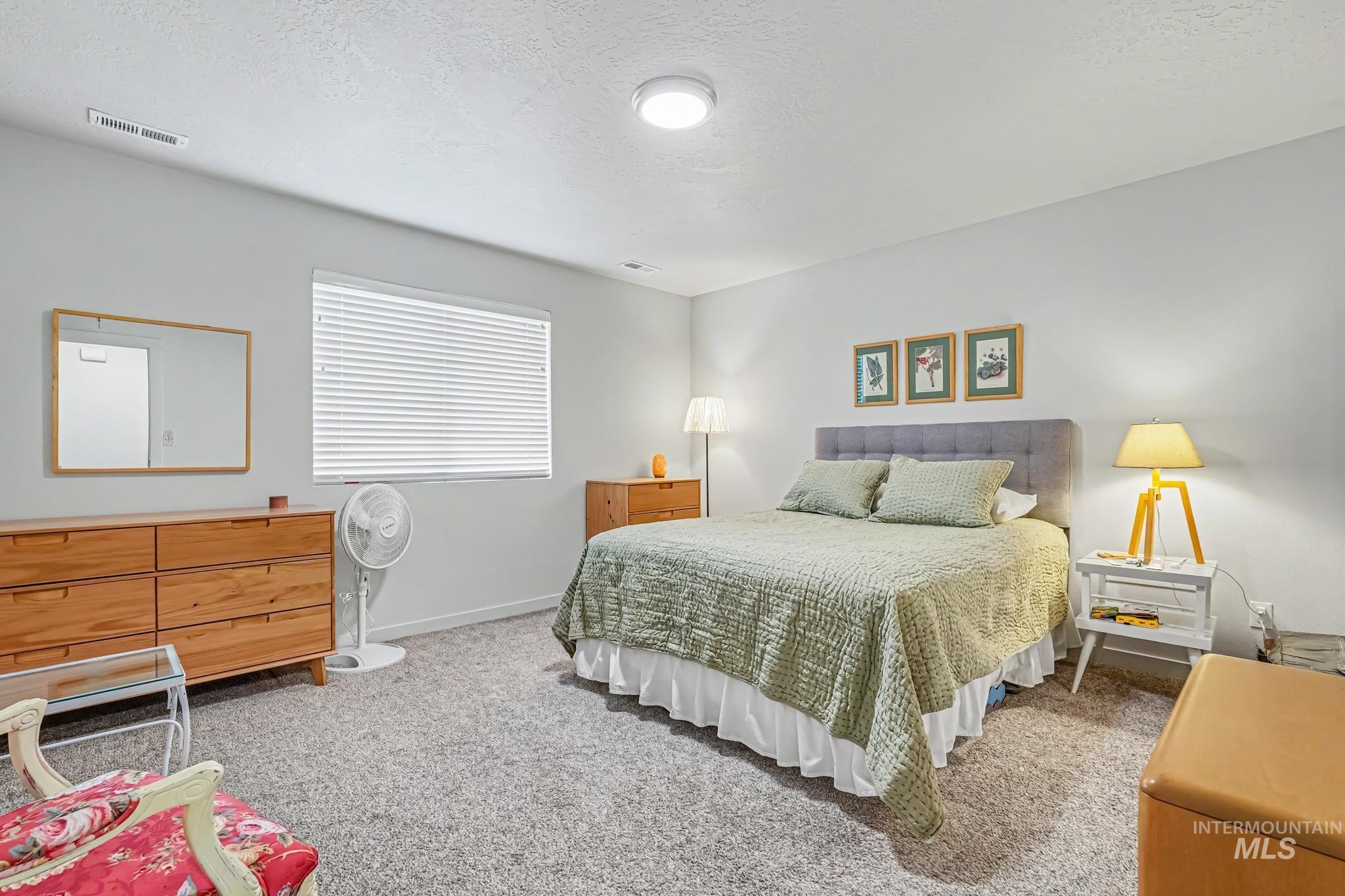 238 S Riggs Spring Ave, Meridian, Idaho 83642, 3 Bedrooms, 2 Bathrooms, Residential For Sale, Price $435,000,MLS 99000859