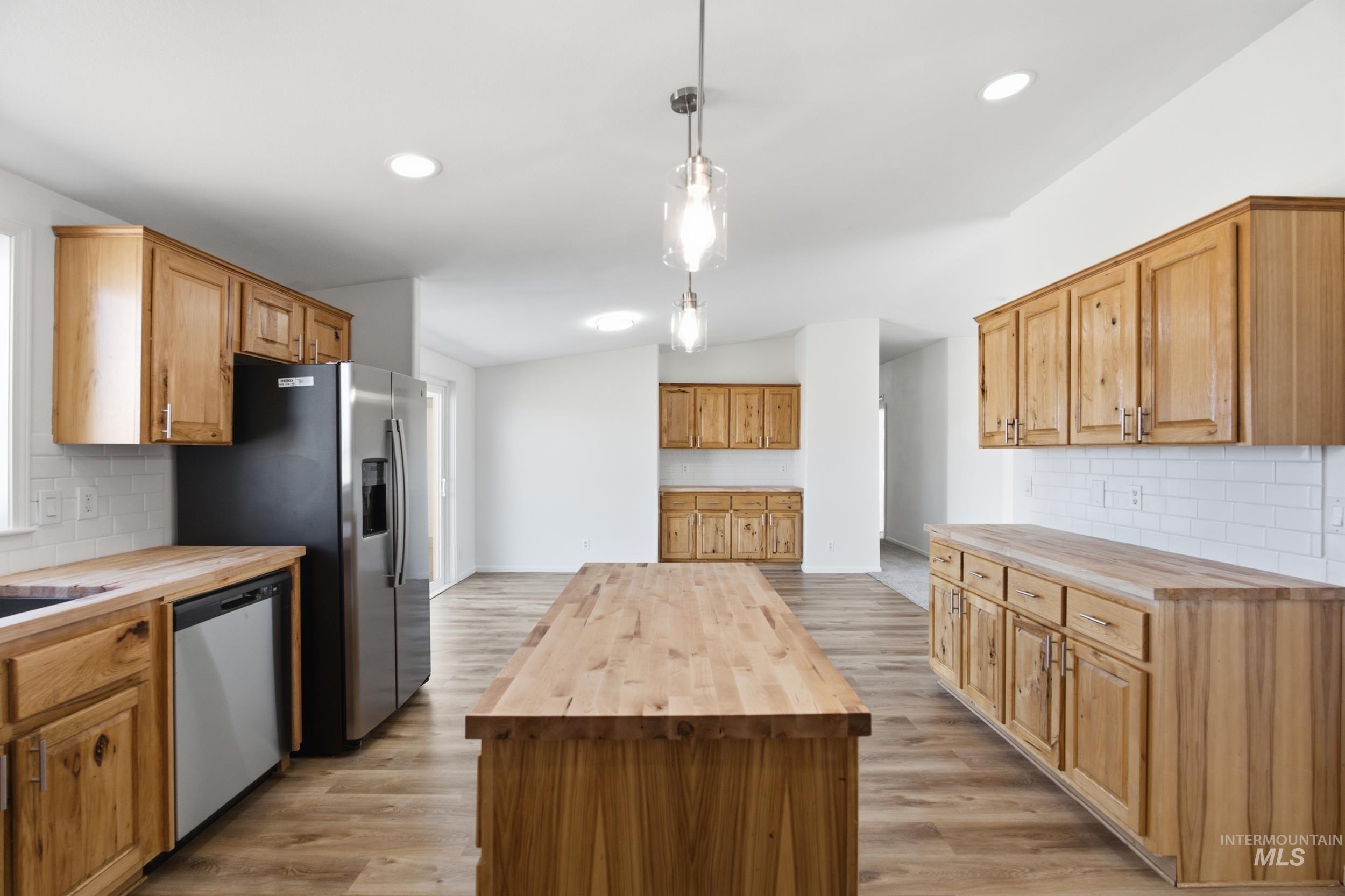 3095 Center Ave, Payette, Idaho 83661, 3 Bedrooms, 2 Bathrooms, Residential For Sale, Price $399,000, 99000864