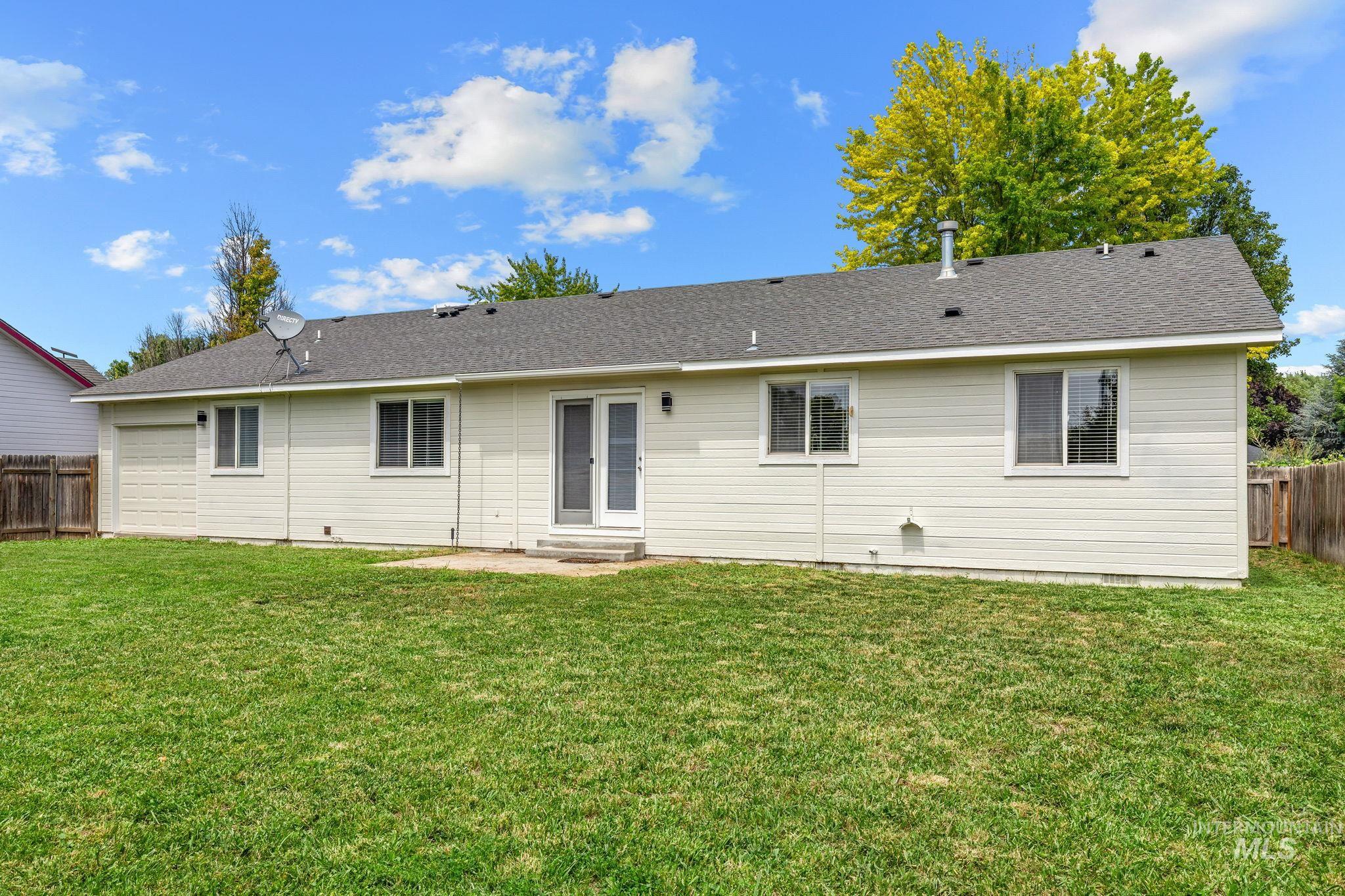 4925 W Tournament Dr, Meridian, Idaho 83646, 3 Bedrooms, 2 Bathrooms, Residential For Sale, Price $465,000,MLS 99000865