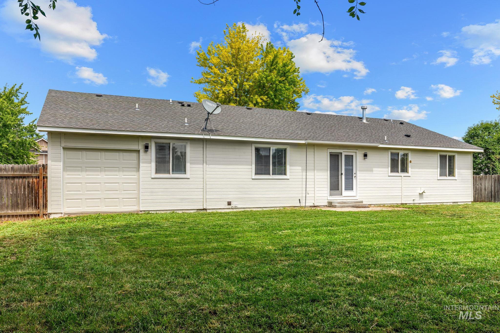 4925 W Tournament Dr, Meridian, Idaho 83646, 3 Bedrooms, 2 Bathrooms, Residential For Sale, Price $465,000,MLS 99000865