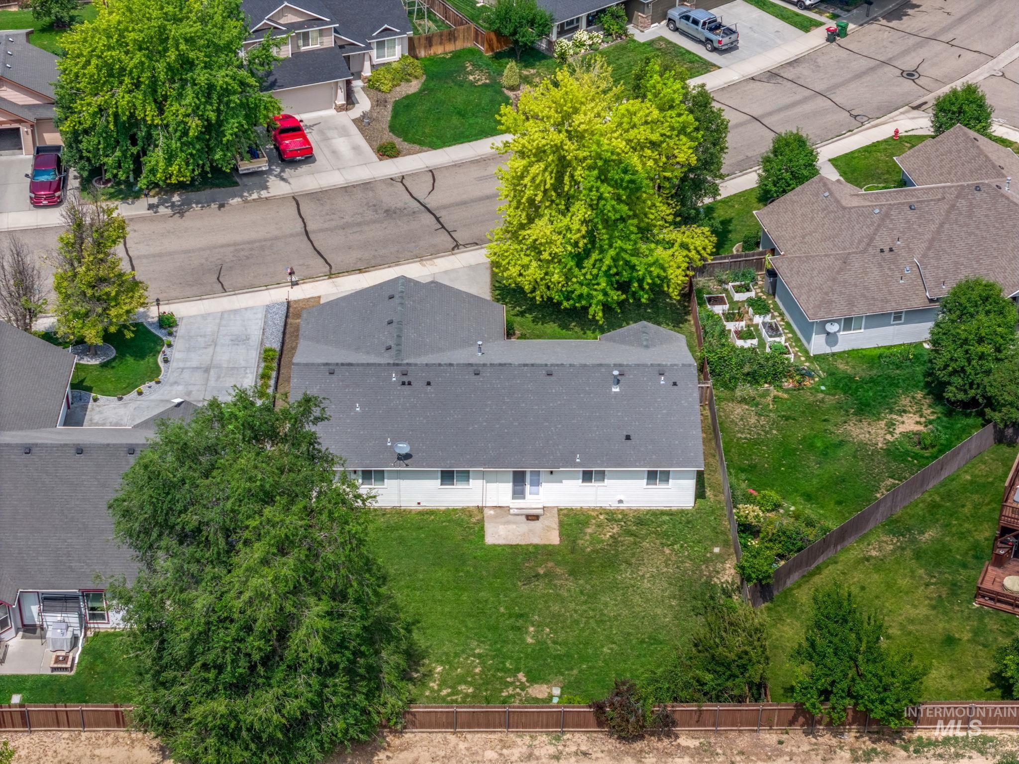4925 W Tournament Dr, Meridian, Idaho 83646, 3 Bedrooms, 2 Bathrooms, Residential For Sale, Price $465,000,MLS 99000865
