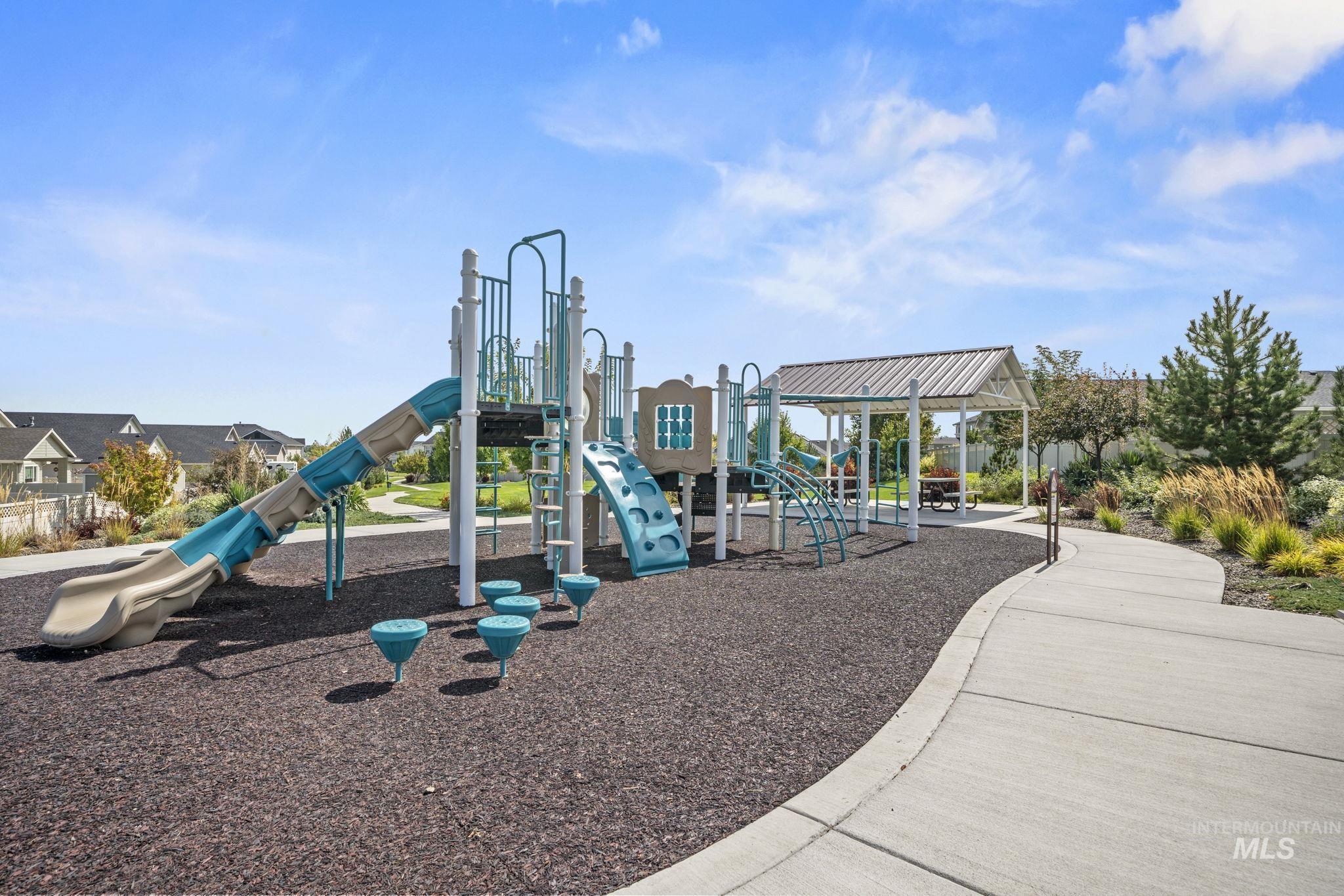 11652 W San Remo Dr, Nampa, Idaho 83686, 4 Bedrooms, 3 Bathrooms, Residential For Sale, Price $599,000,MLS 99000868