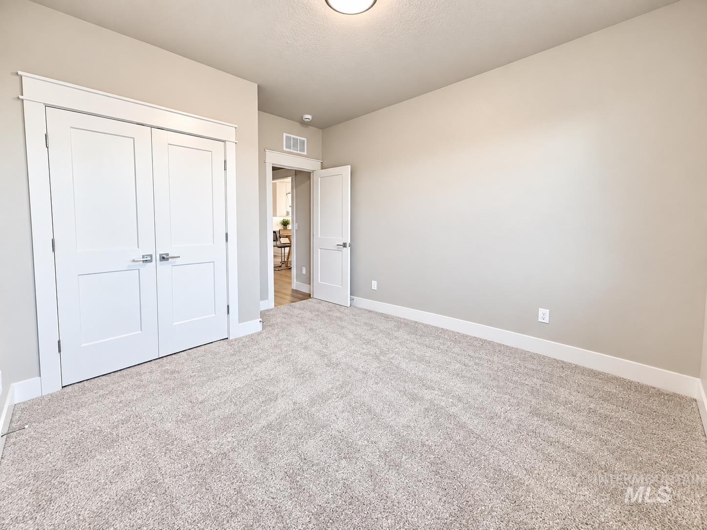 1054 W Afton Pl, Kuna, Idaho 83634, 4 Bedrooms, 2.5 Bathrooms, Residential For Sale, Price $559,900,MLS 99000869
