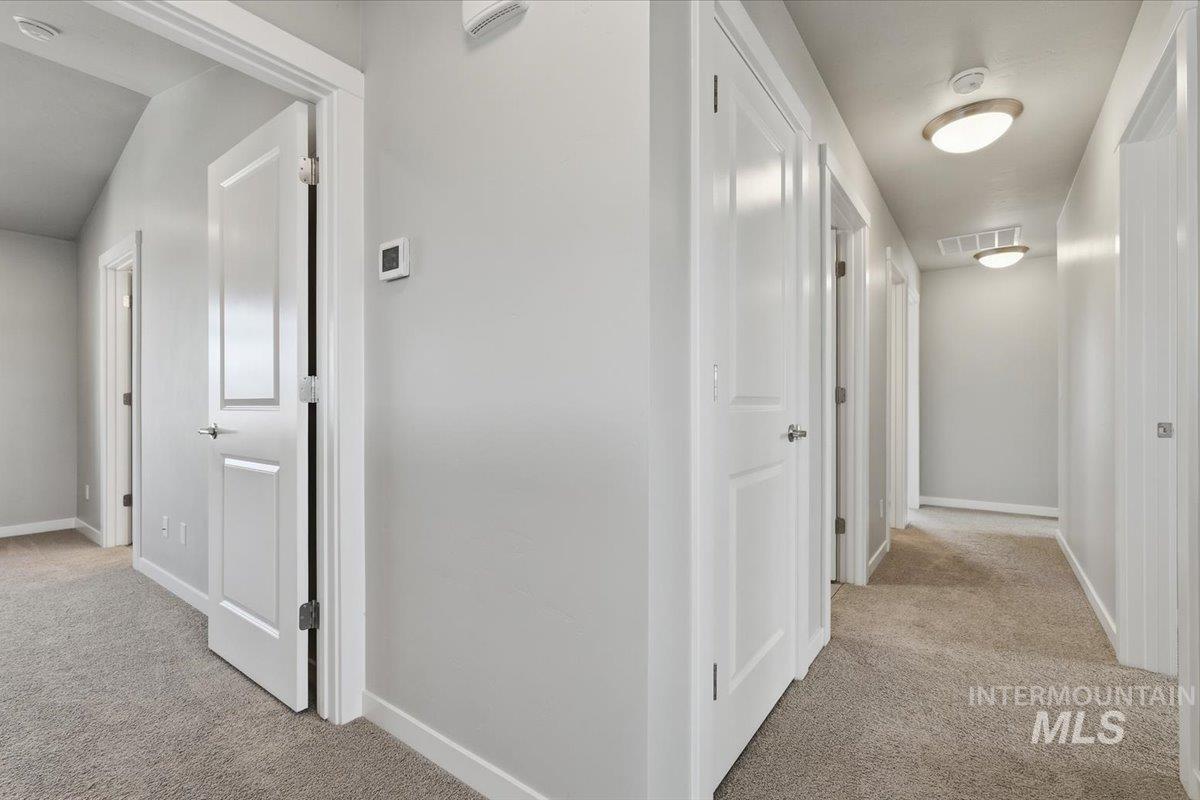 10386 Stony Oak St., Nampa, Idaho 83687, 5 Bedrooms, 2.5 Bathrooms, Residential For Sale, Price $559,900,MLS 99000876