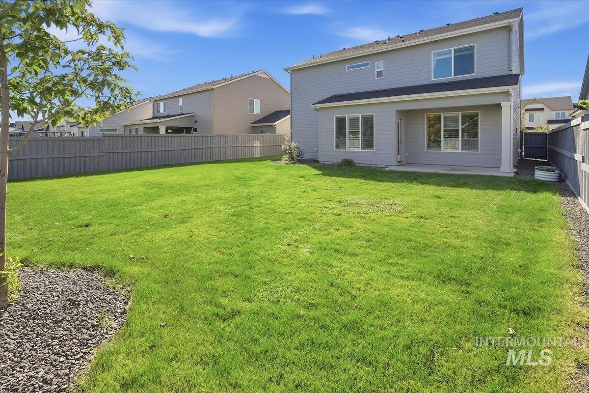 10386 Stony Oak St., Nampa, Idaho 83687, 5 Bedrooms, 2.5 Bathrooms, Residential For Sale, Price $559,900,MLS 99000876