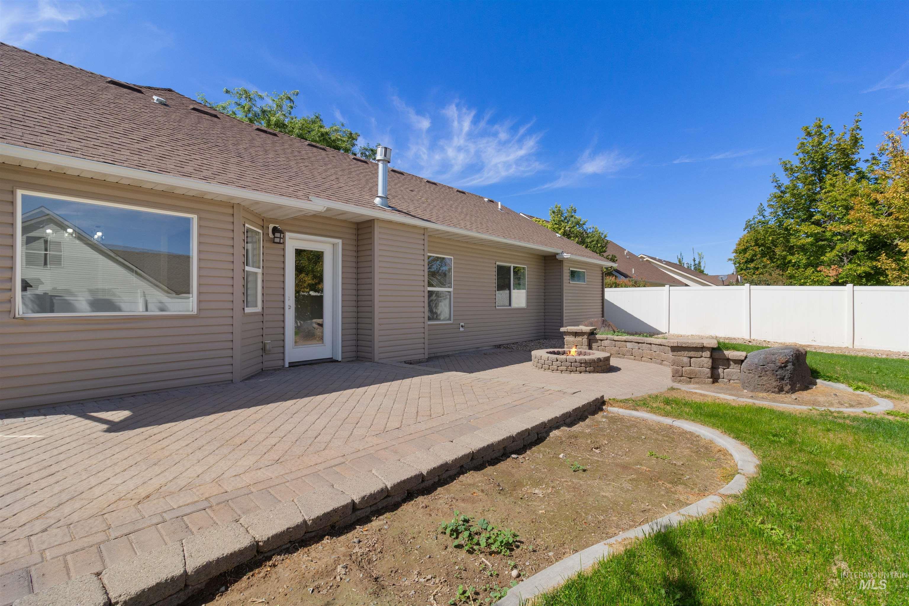 1362 Cody Court, Twin Falls, Idaho 83301, 3 Bedrooms, 2 Bathrooms, Residential For Sale, Price $525,000,MLS 99000877