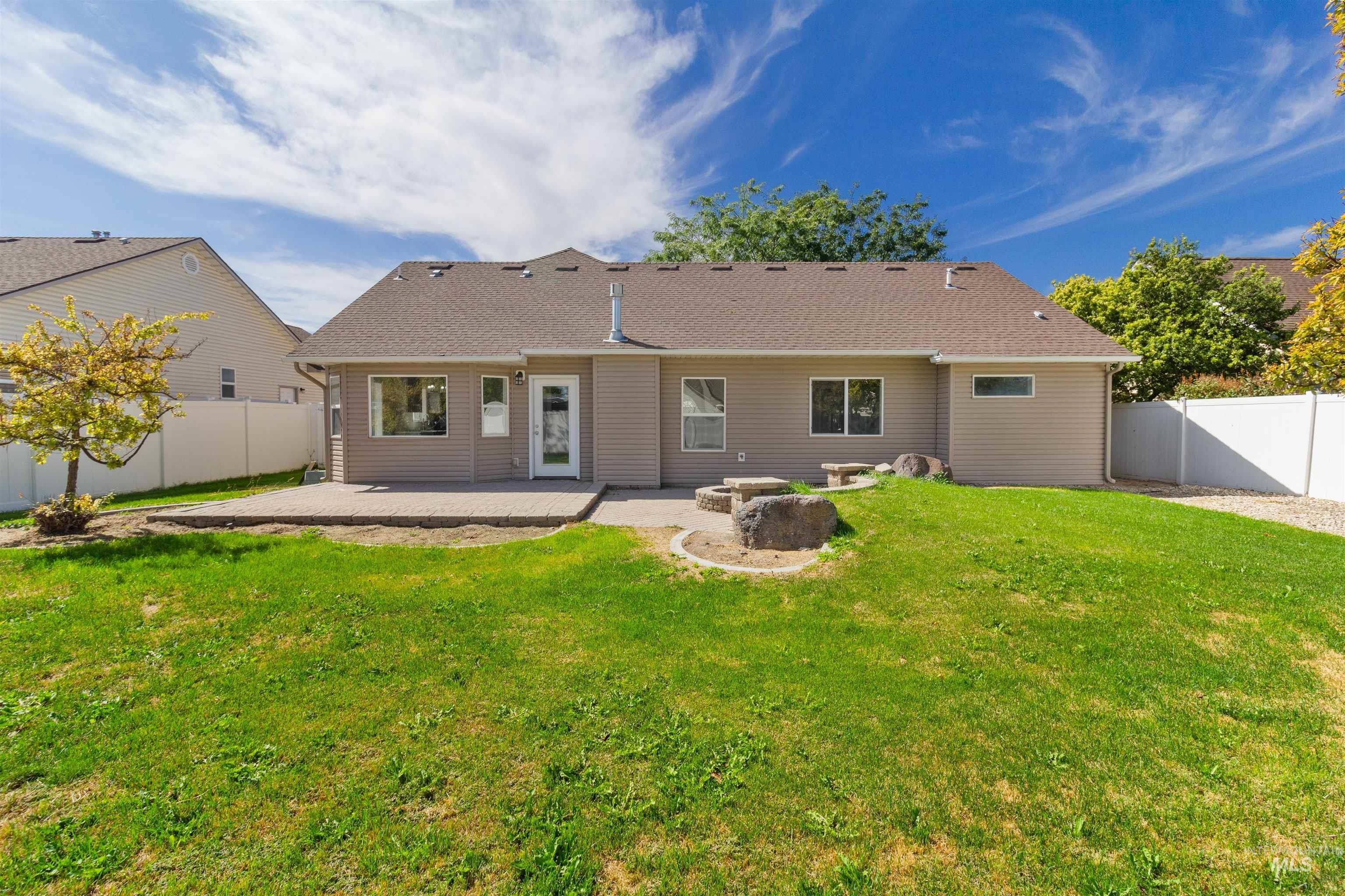 1362 Cody Court, Twin Falls, Idaho 83301, 3 Bedrooms, 2 Bathrooms, Residential For Sale, Price $525,000,MLS 99000877