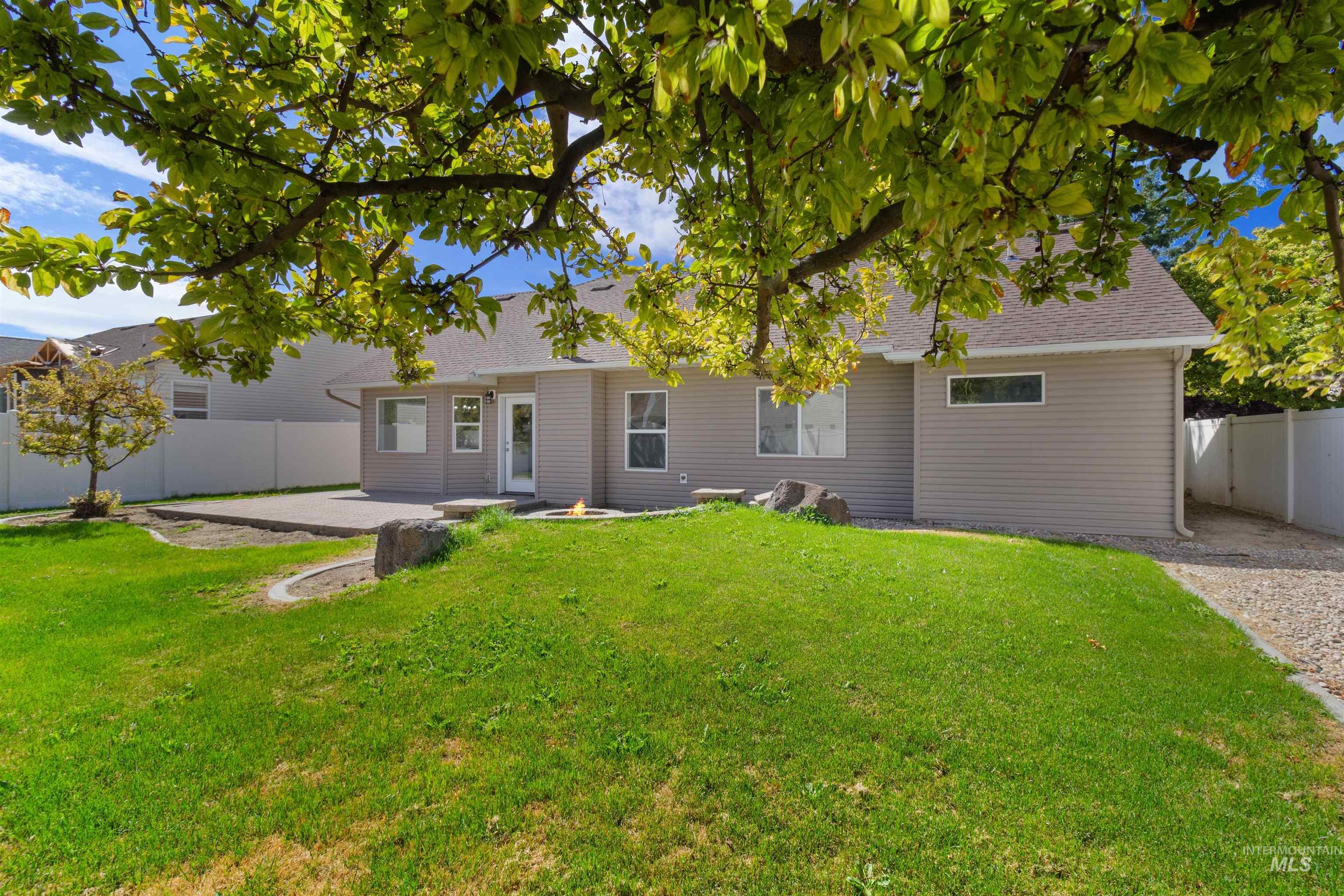 1362 Cody Court, Twin Falls, Idaho 83301, 3 Bedrooms, 2 Bathrooms, Residential For Sale, Price $525,000,MLS 99000877