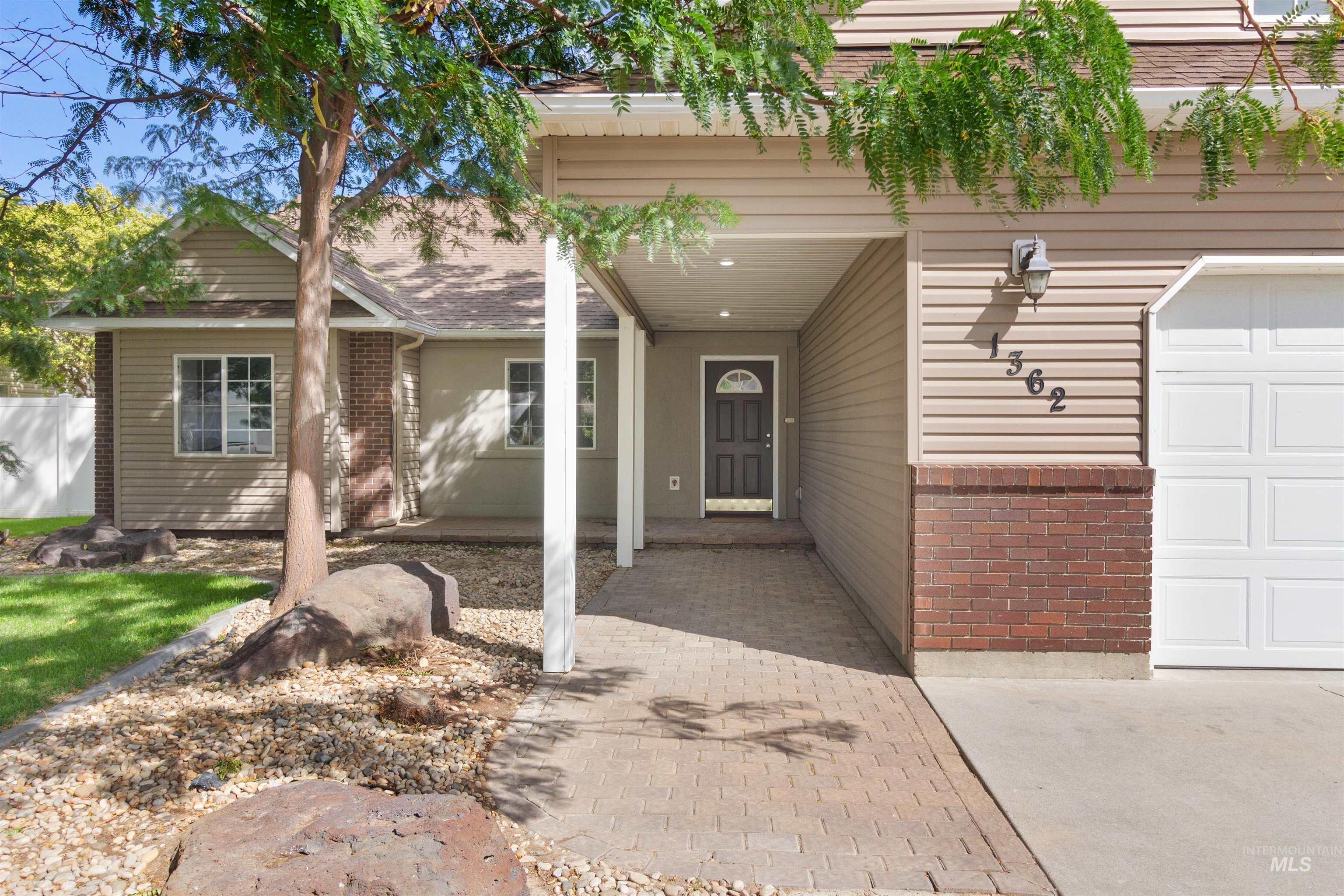 1362 Cody Court, Twin Falls, Idaho 83301, 3 Bedrooms, 2 Bathrooms, Residential For Sale, Price $525,000,MLS 99000877