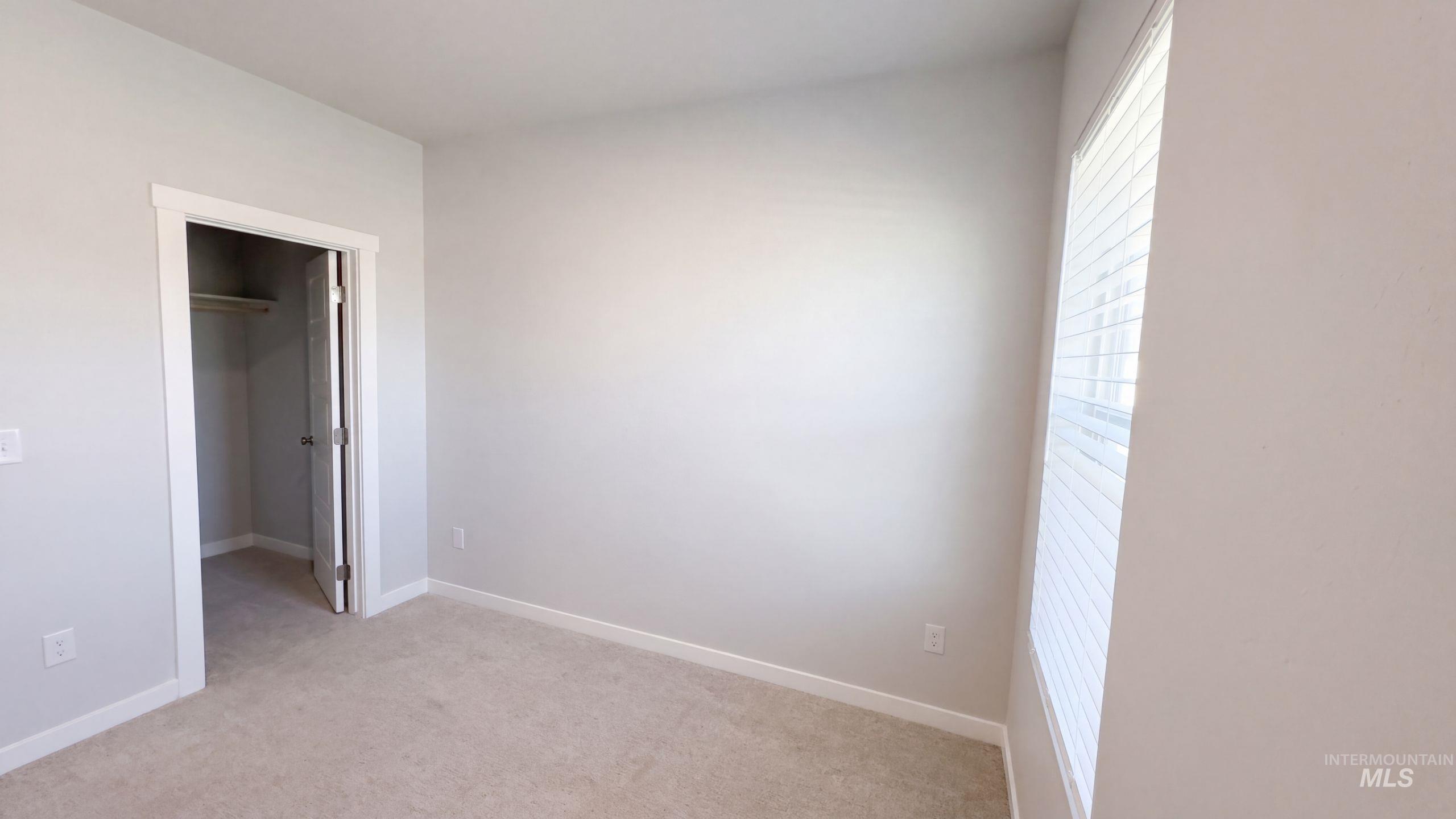 4998 W Thornapple Dr, Meridian, Idaho 83646, 3 Bedrooms, 2 Bathrooms, Residential For Sale, Price $418,000,MLS 99000881