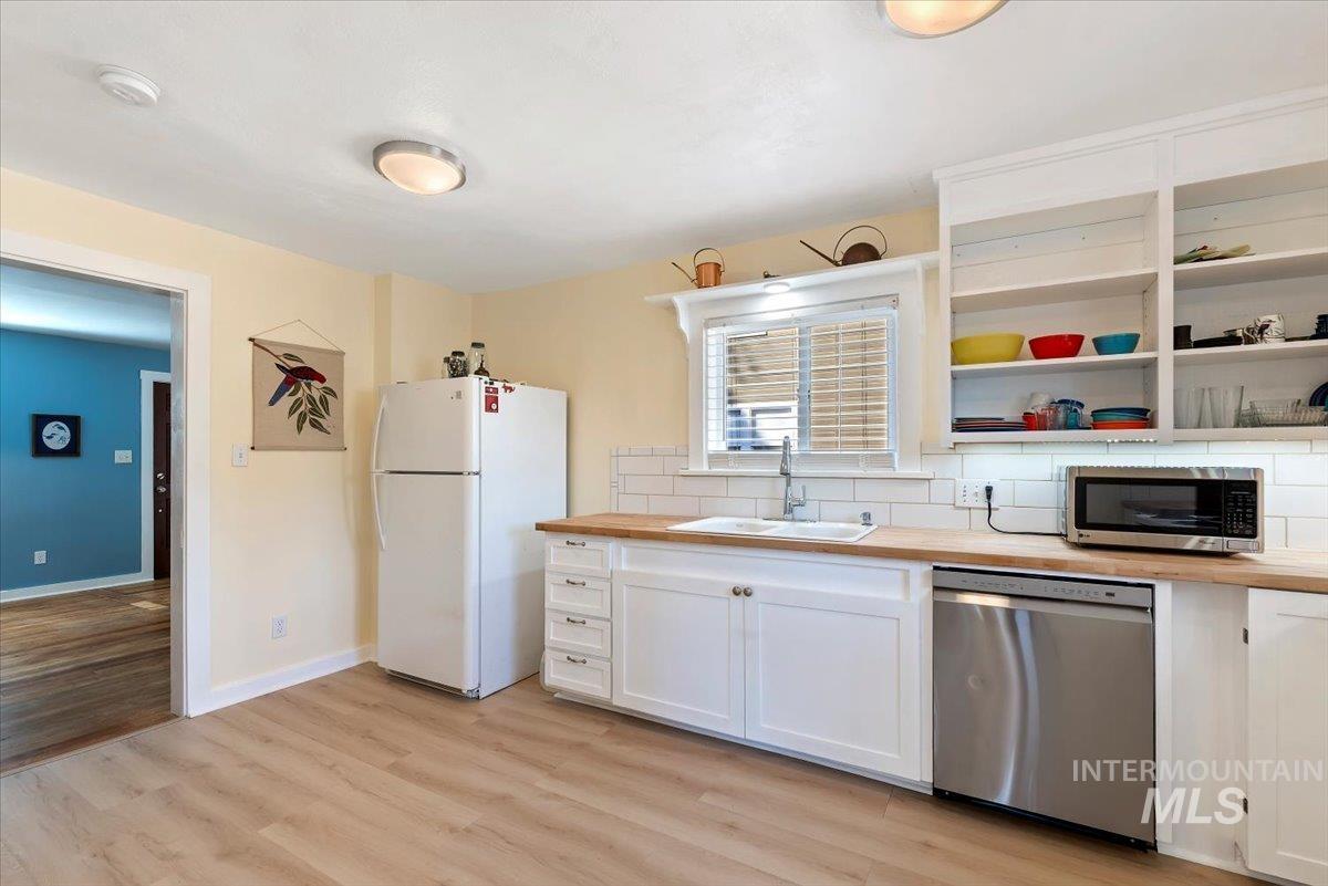 6210 W Primrose St, Boise, Idaho 83704, 2 Bedrooms, 1 Bathroom, Residential For Sale, Price $350,000,MLS 99000886