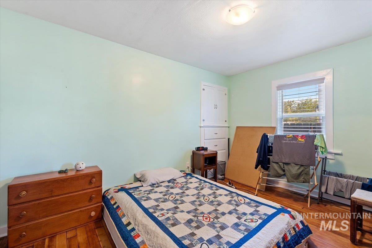 6210 W Primrose St, Boise, Idaho 83704, 2 Bedrooms, 1 Bathroom, Residential For Sale, Price $350,000,MLS 99000886