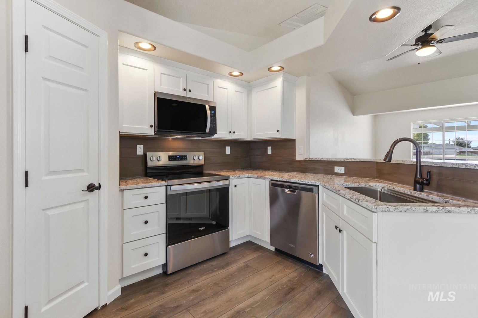522 N Copper River Drive, Nampa, Idaho 83651, 3 Bedrooms, 2.5 Bathrooms, Residential For Sale, Price $409,990,MLS 99000888
